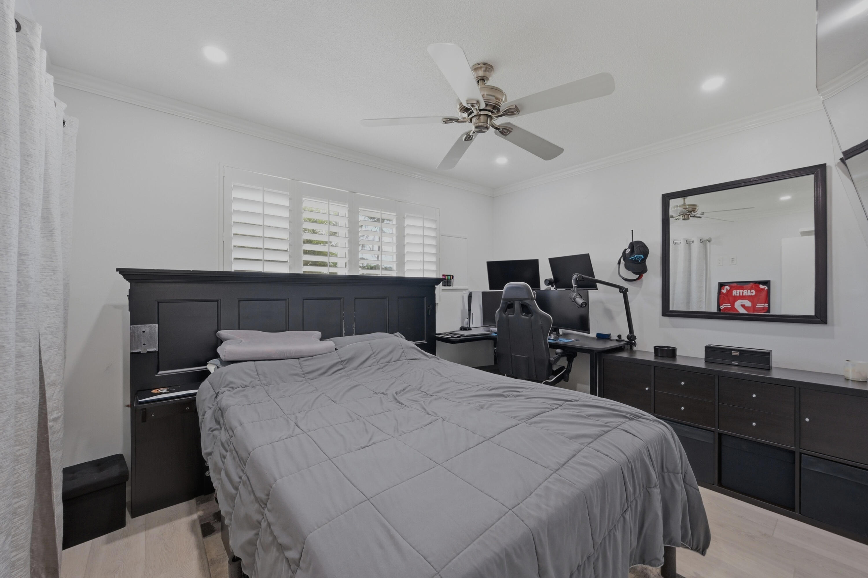 4001 NW 4th Court