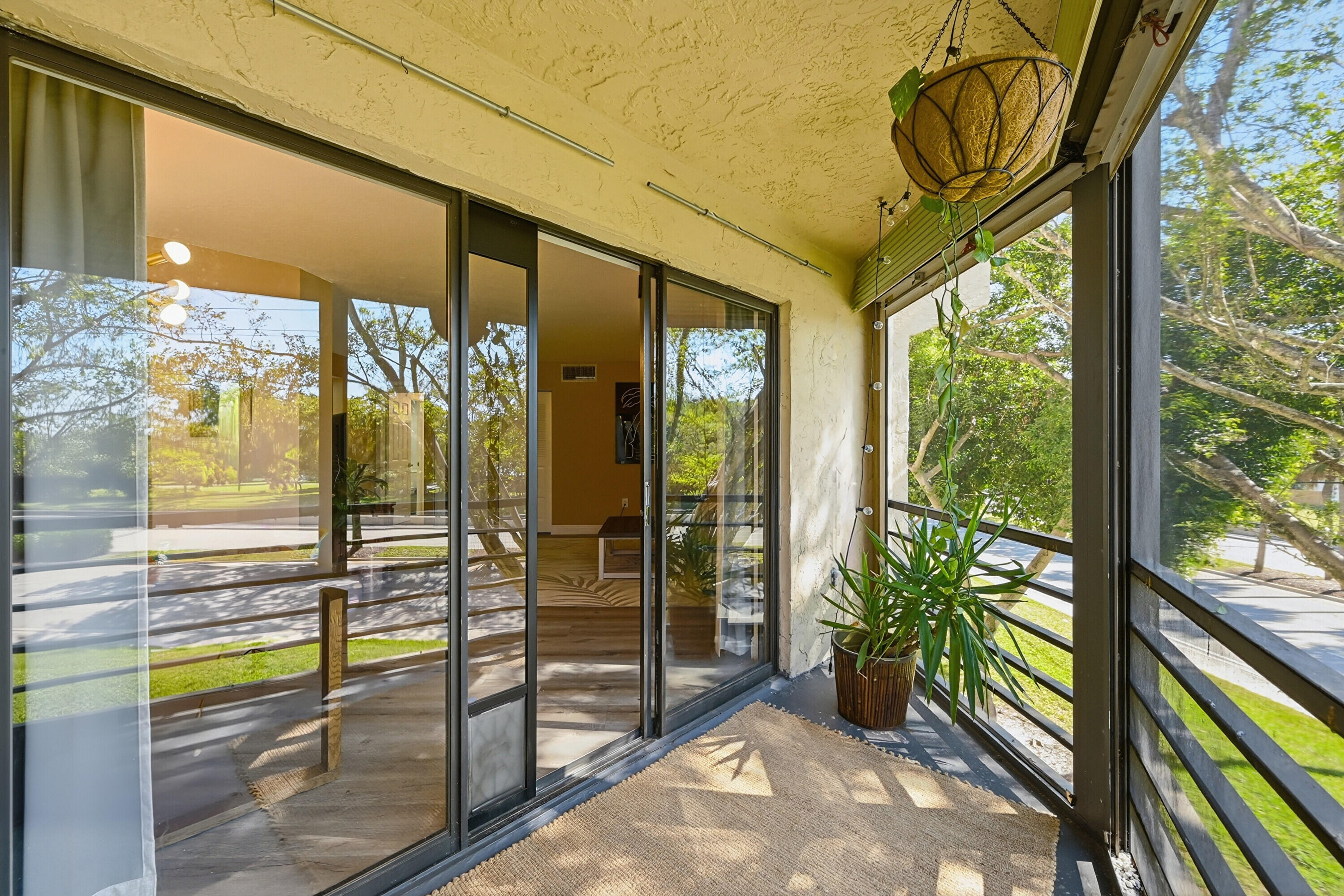 6755 W Broward Boulevard 304
