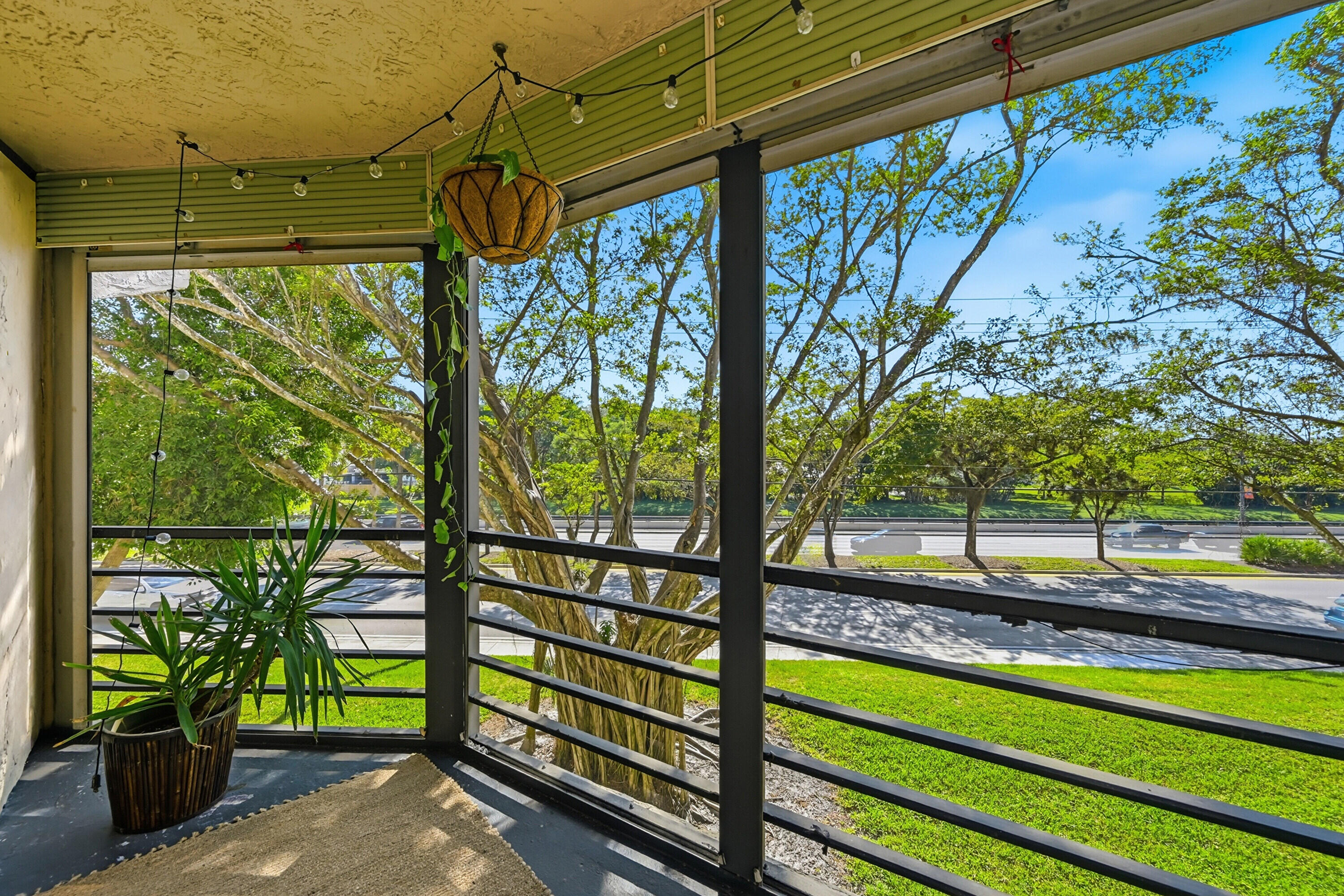 6755 W Broward Boulevard 304