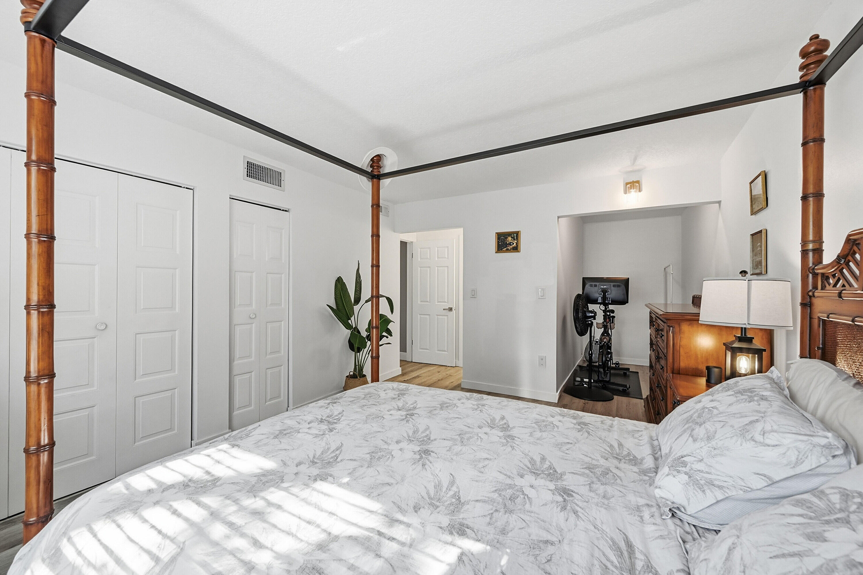 6755 W Broward Boulevard 304