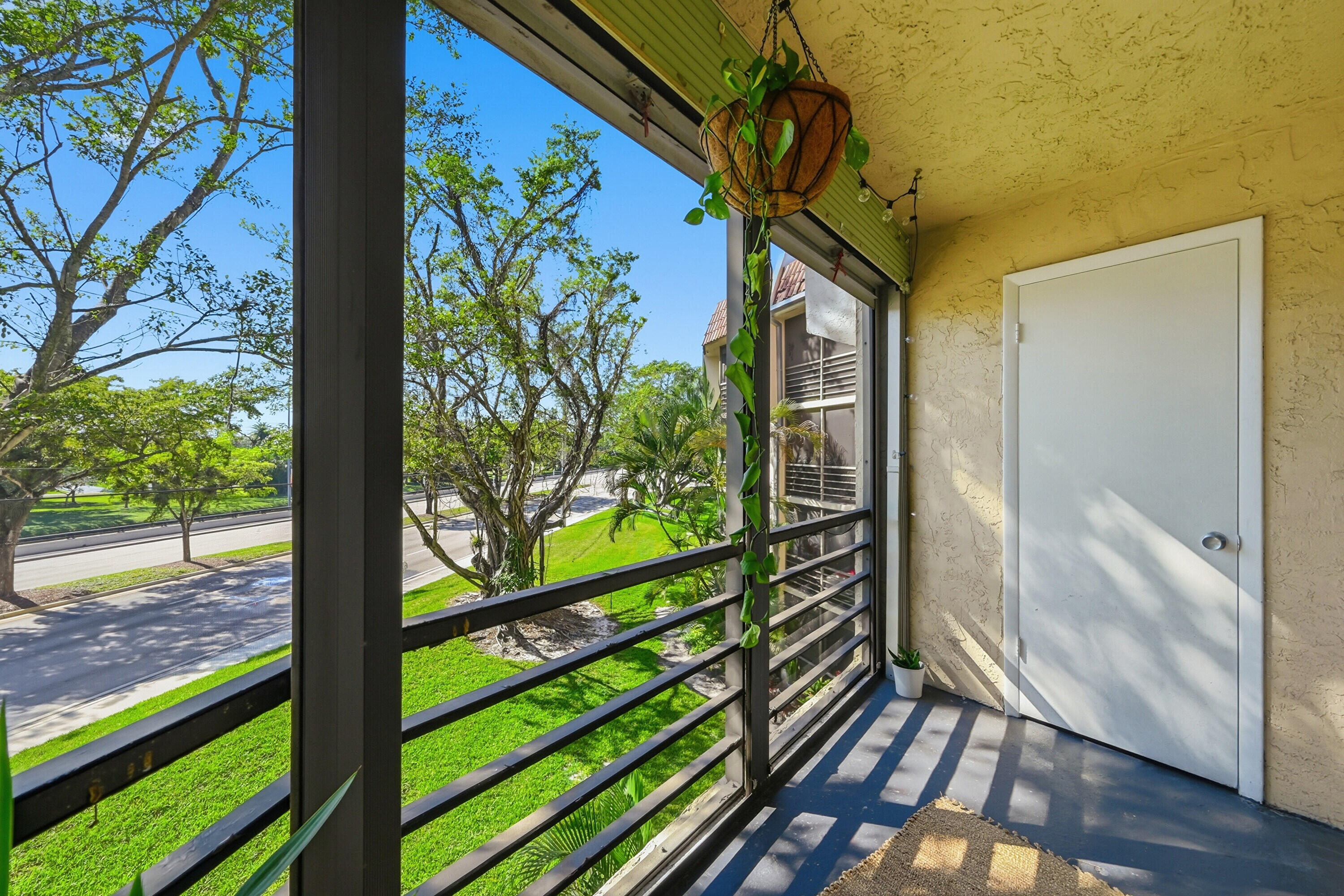 6755 W Broward Boulevard 304