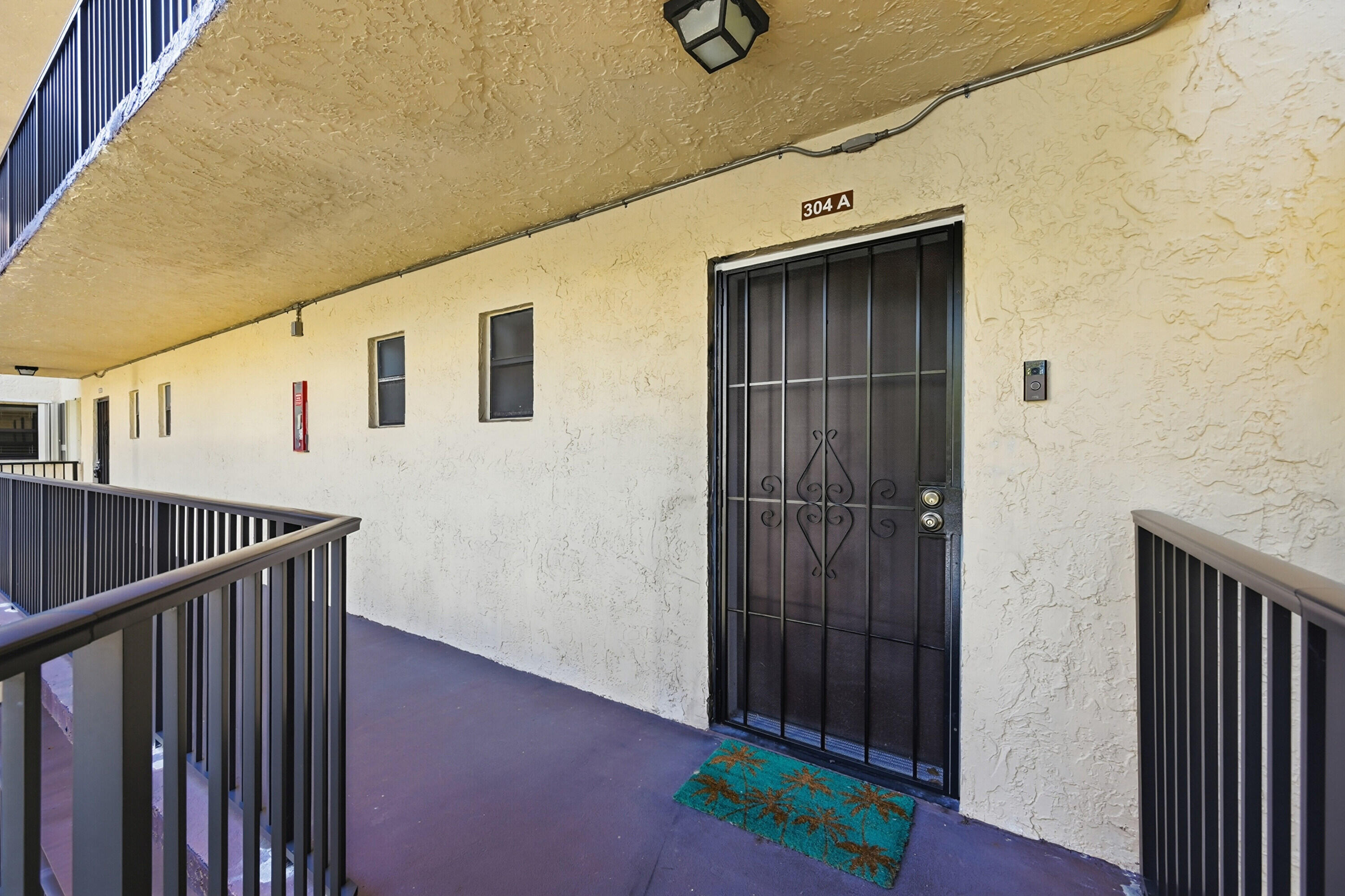 6755 W Broward Boulevard 304