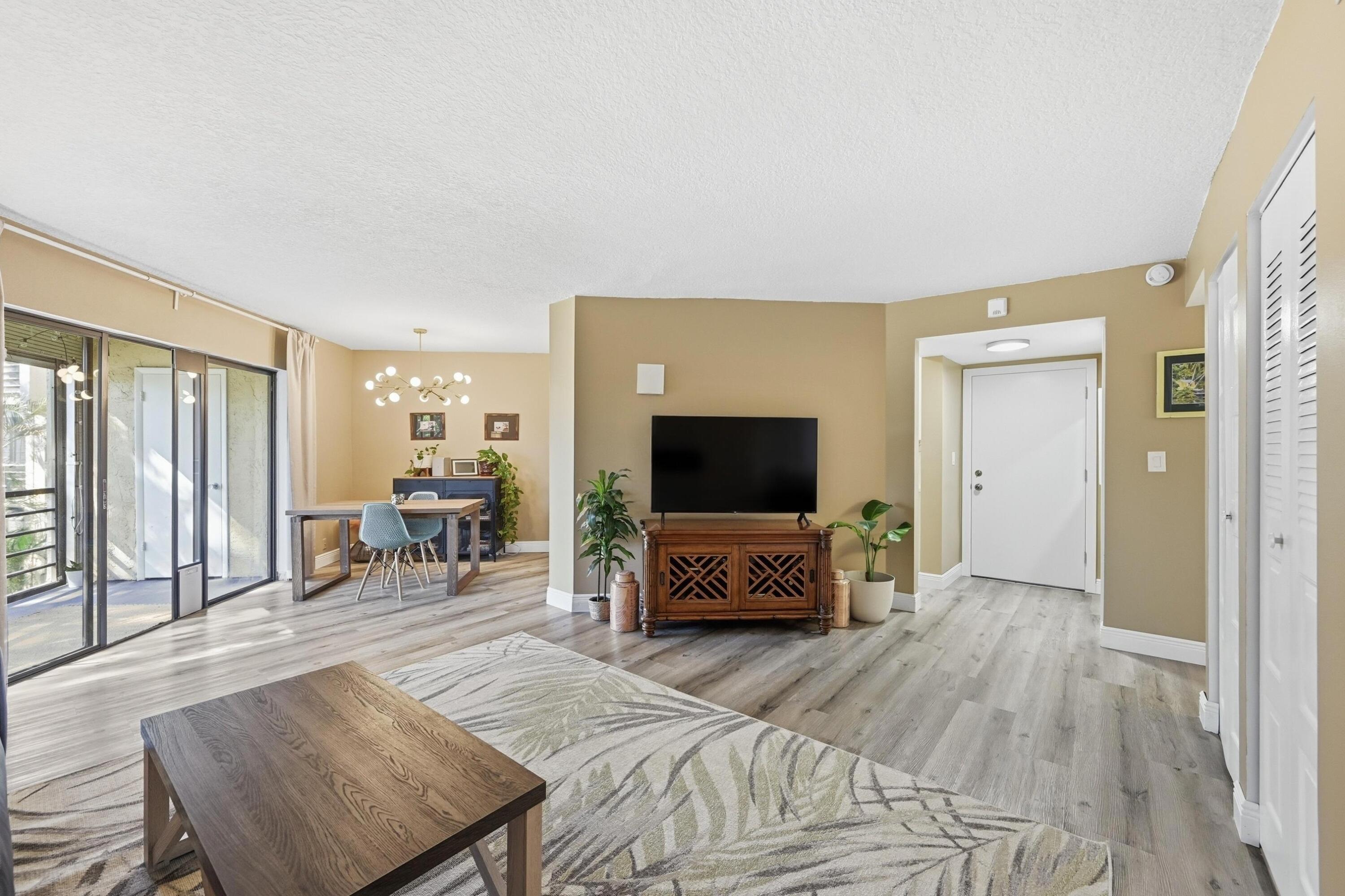 6755 W Broward Boulevard 304
