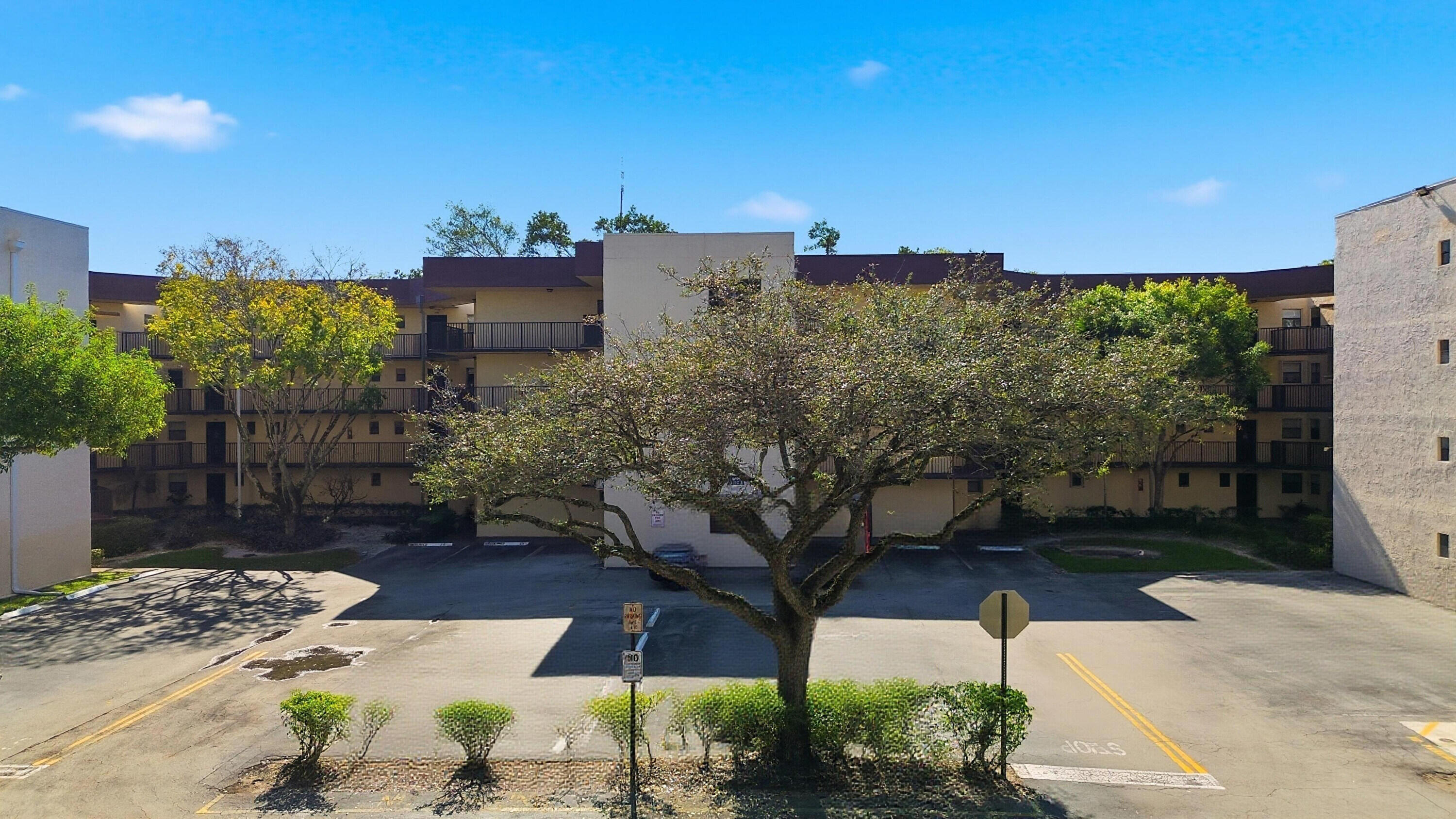 6755 W Broward Boulevard 304