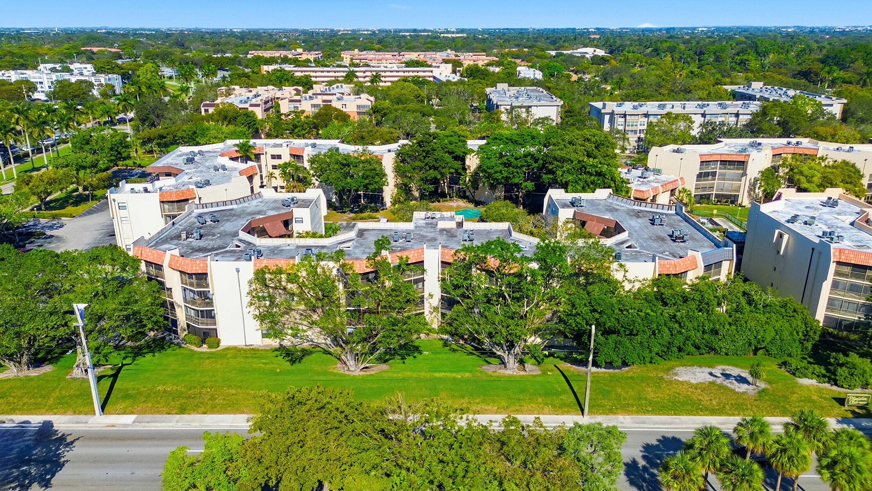 6755 W Broward Boulevard 304
