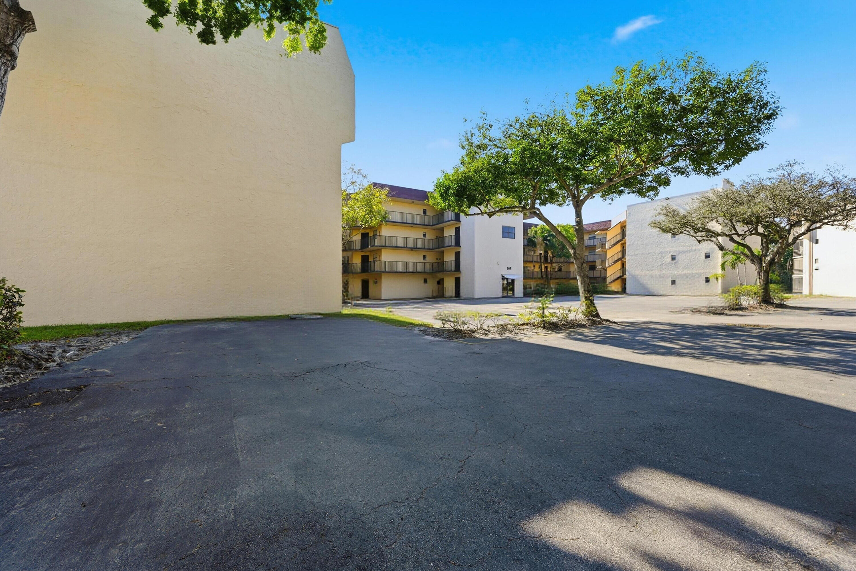 6755 W Broward Boulevard 304