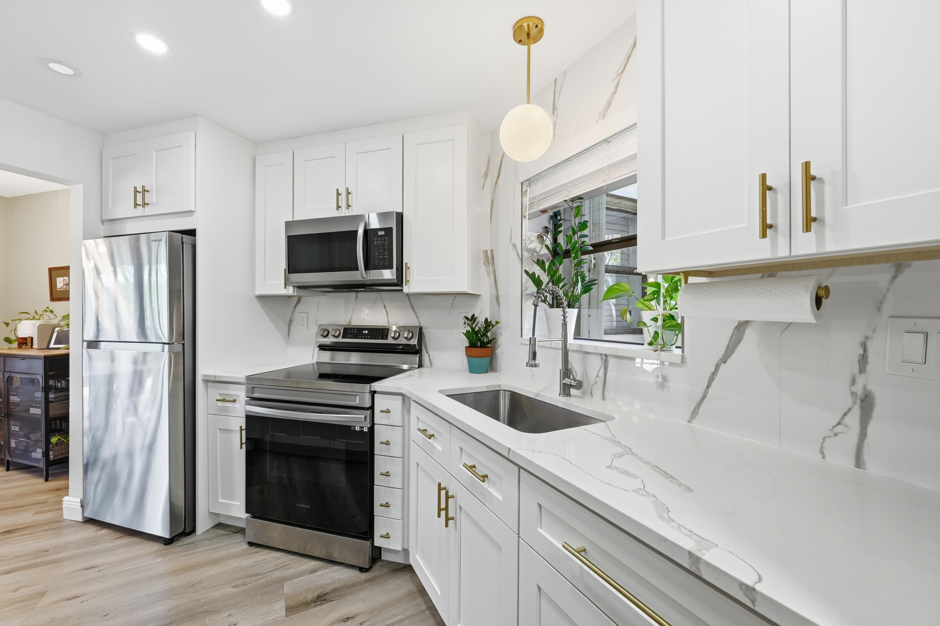 6755 W Broward Boulevard 304