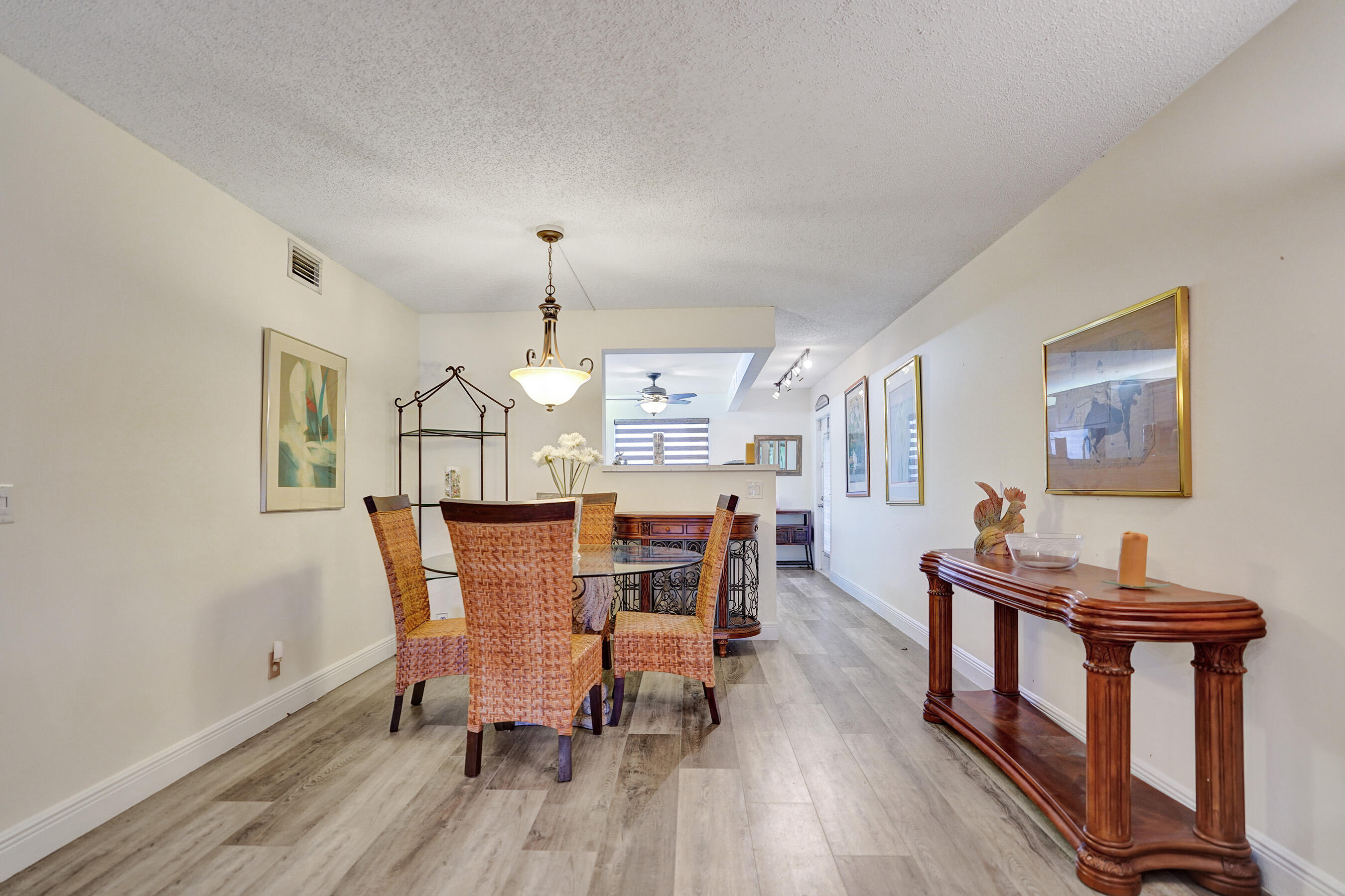 1033 Ainslie C