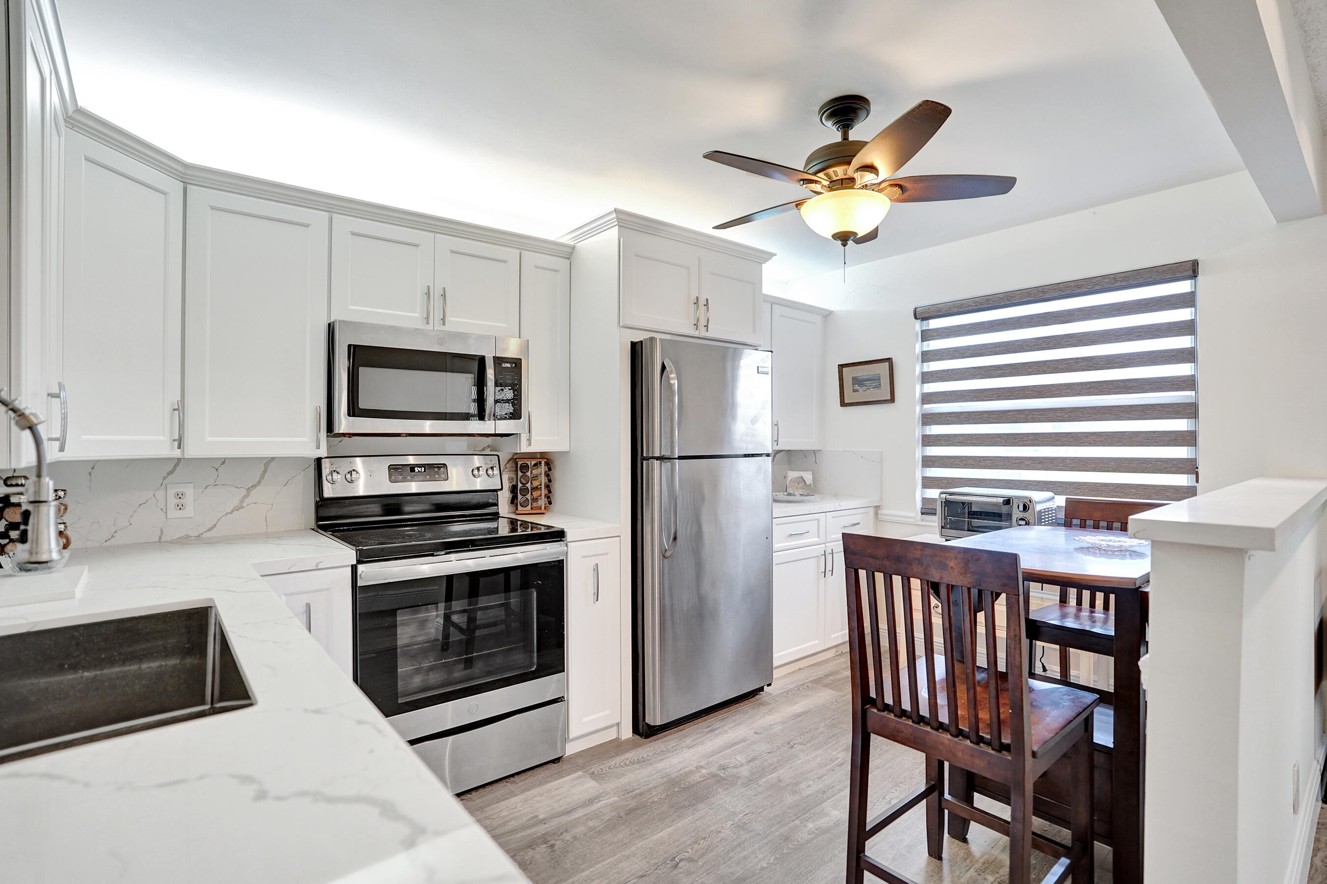 1033 Ainslie C