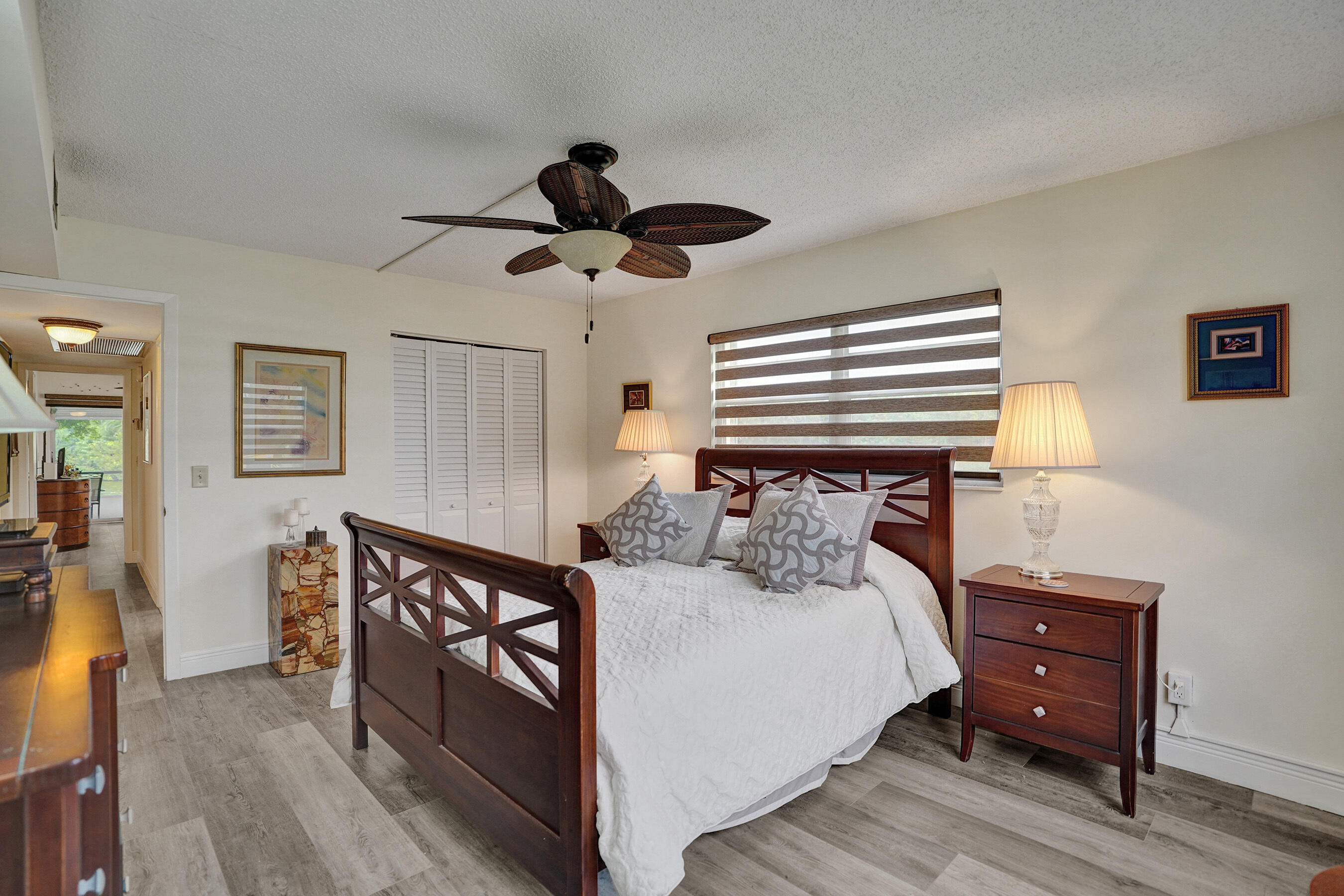 1033 Ainslie C