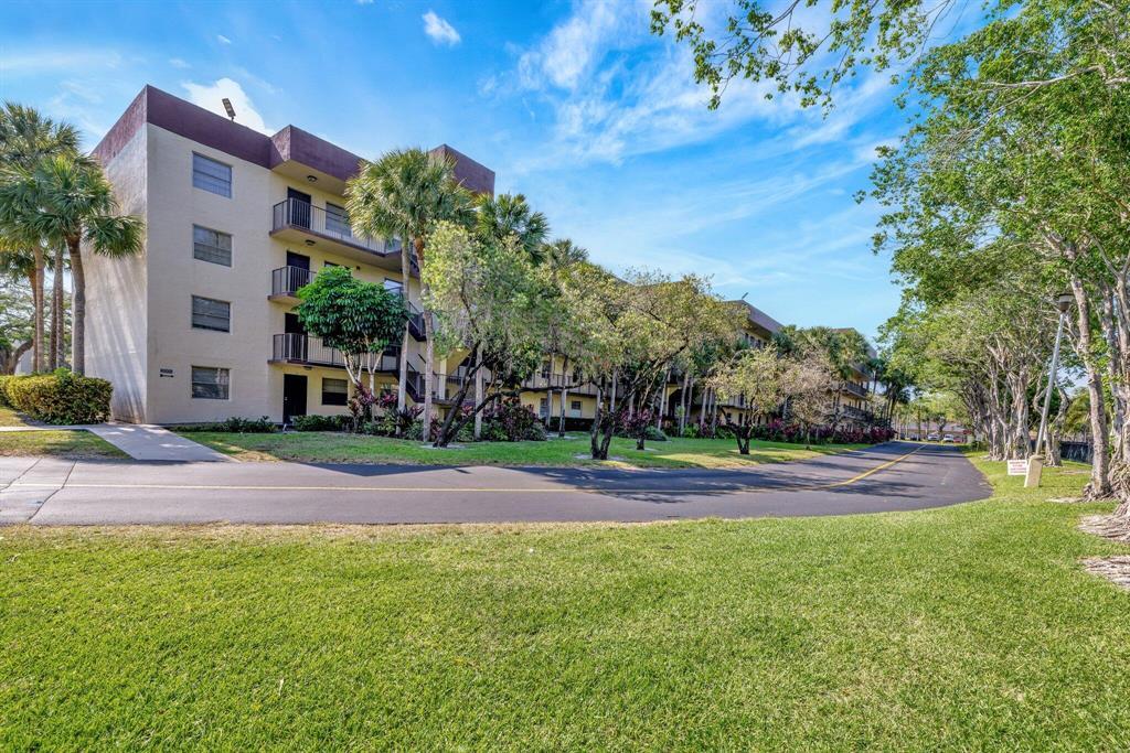 3301 NW 47th Terrace Unit 403
