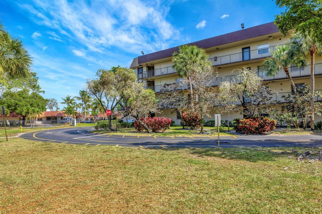 3301 NW 47th Terrace Unit 403