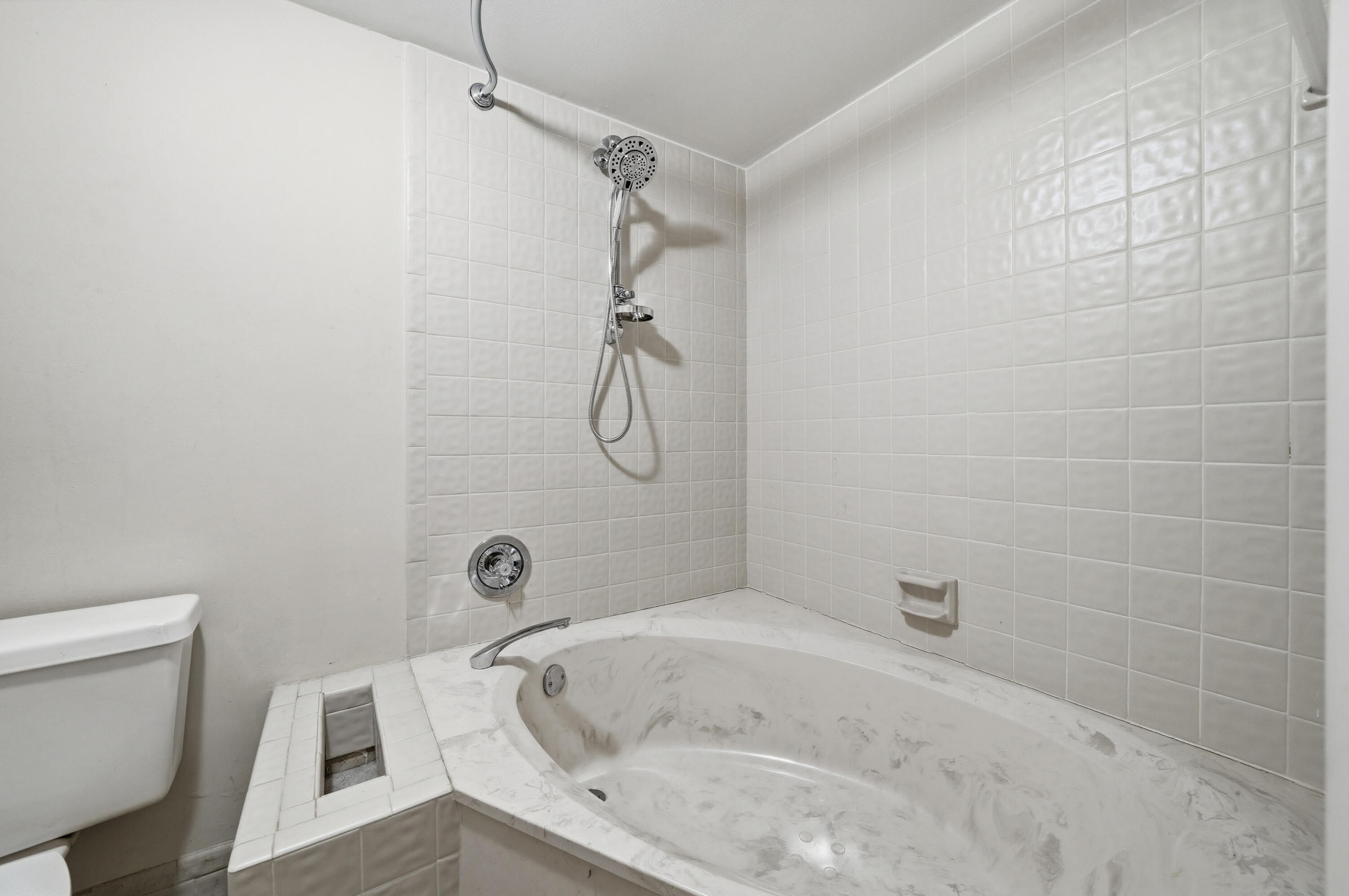 1774 Hammock Boulevard 118