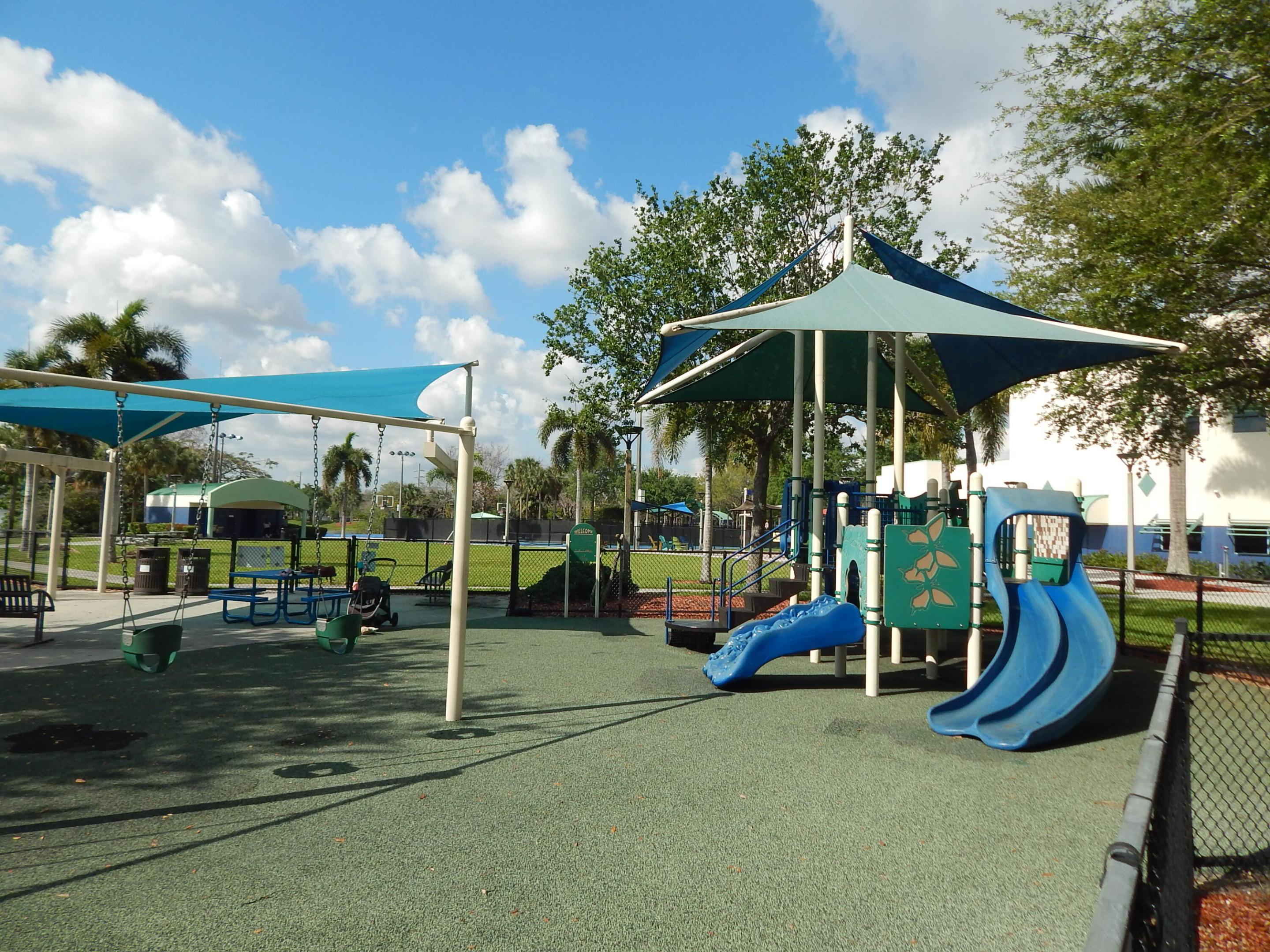 1774 Hammock Boulevard 118