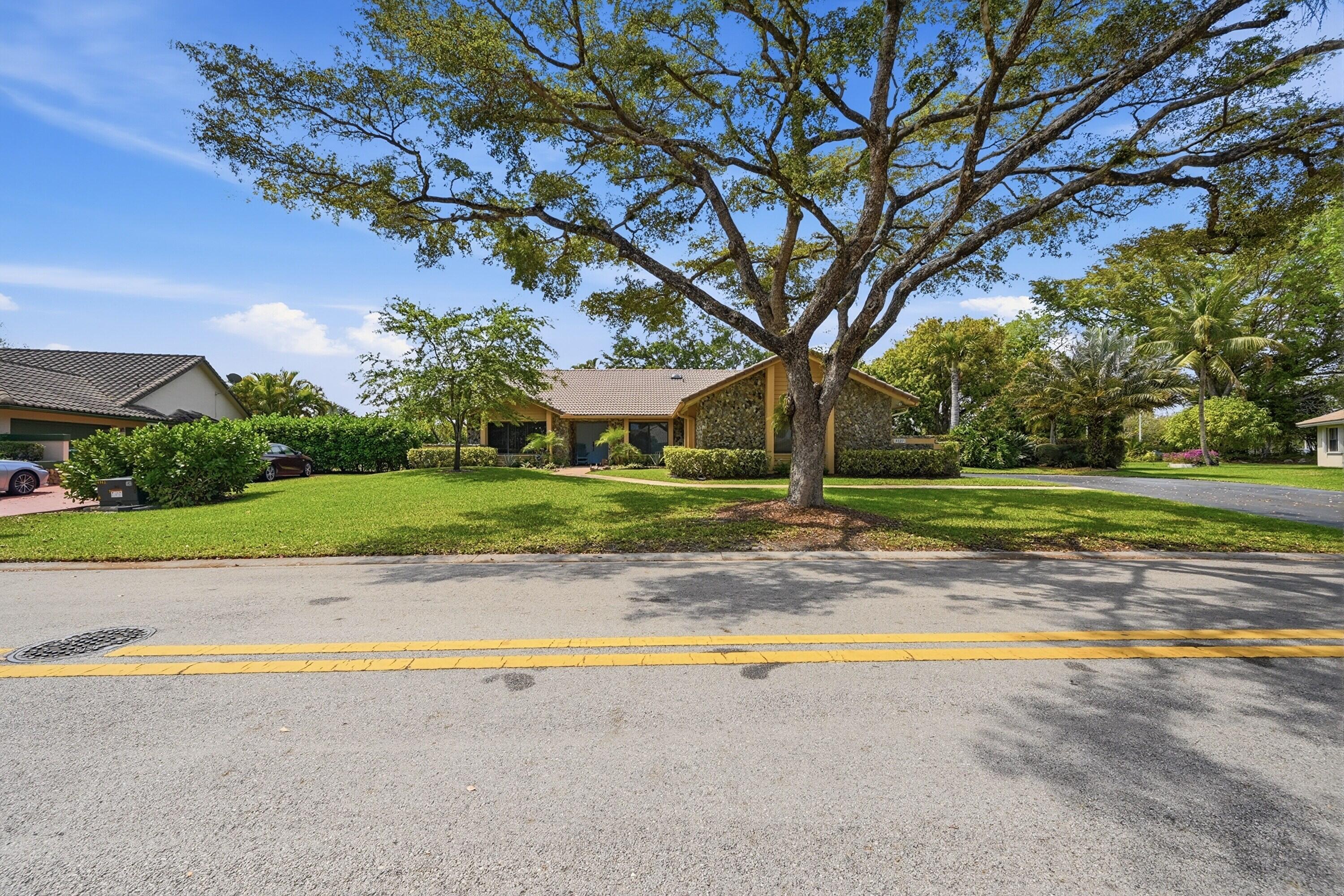 9127 NW 51st Place
