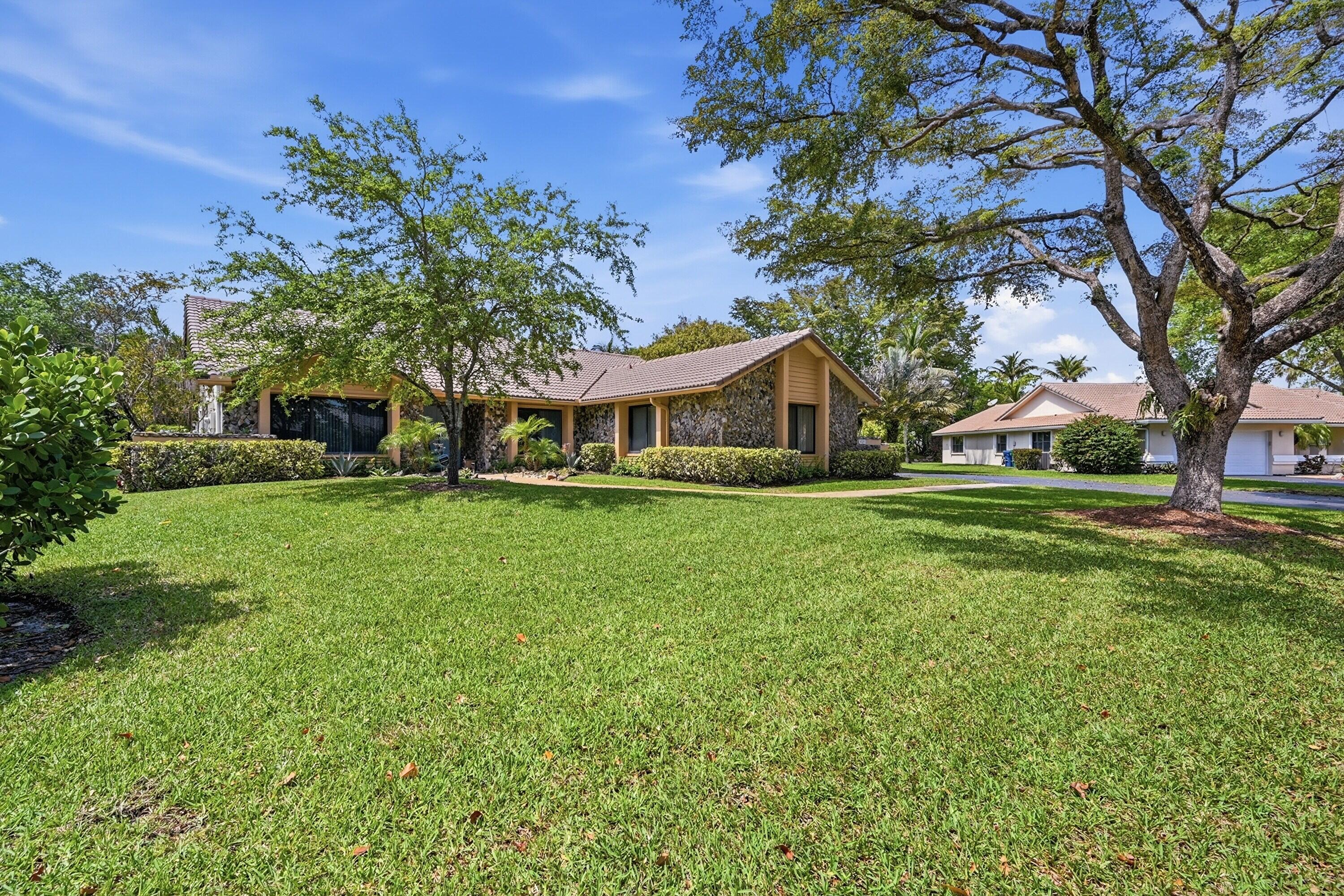 9127 NW 51st Place