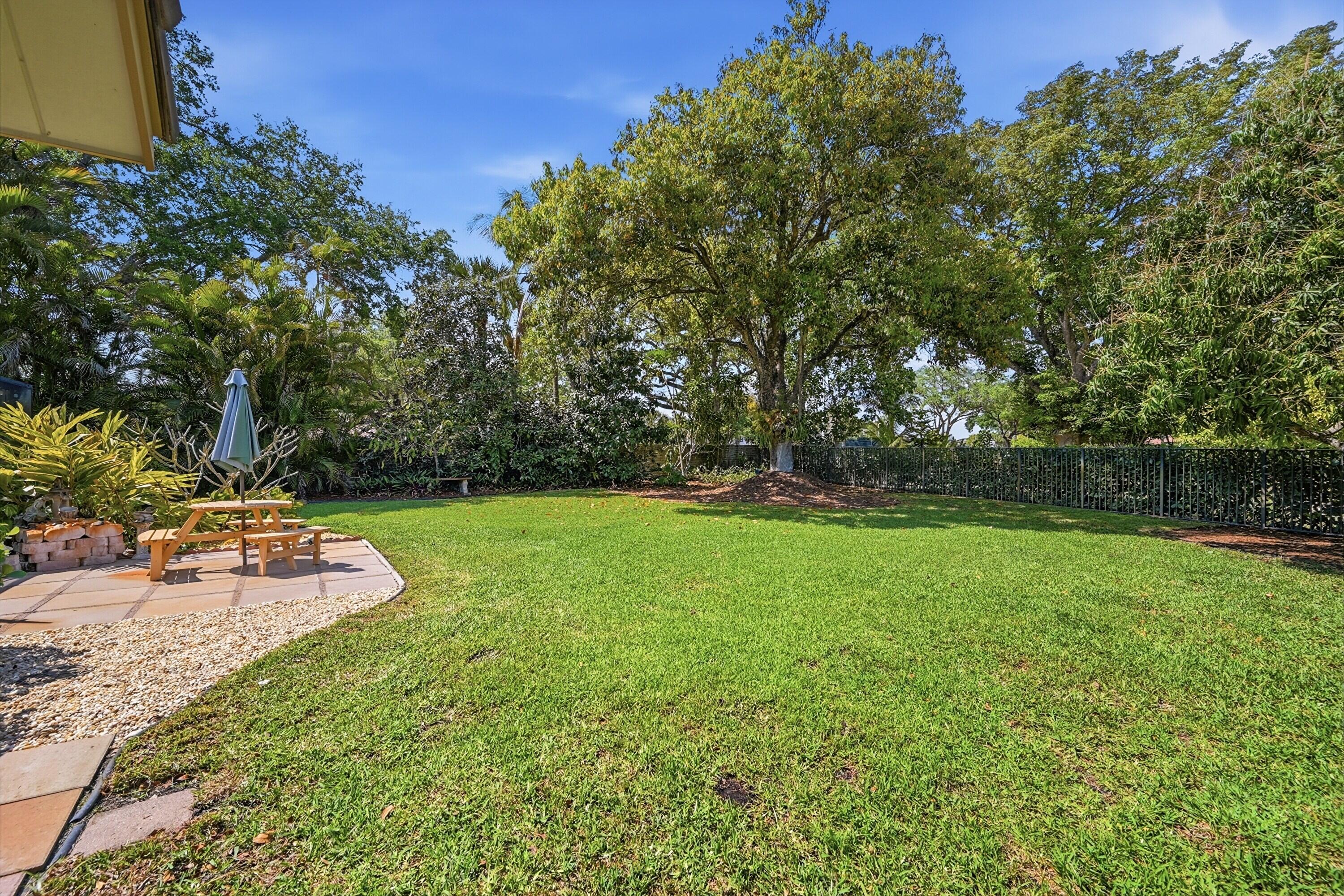 9127 NW 51st Place