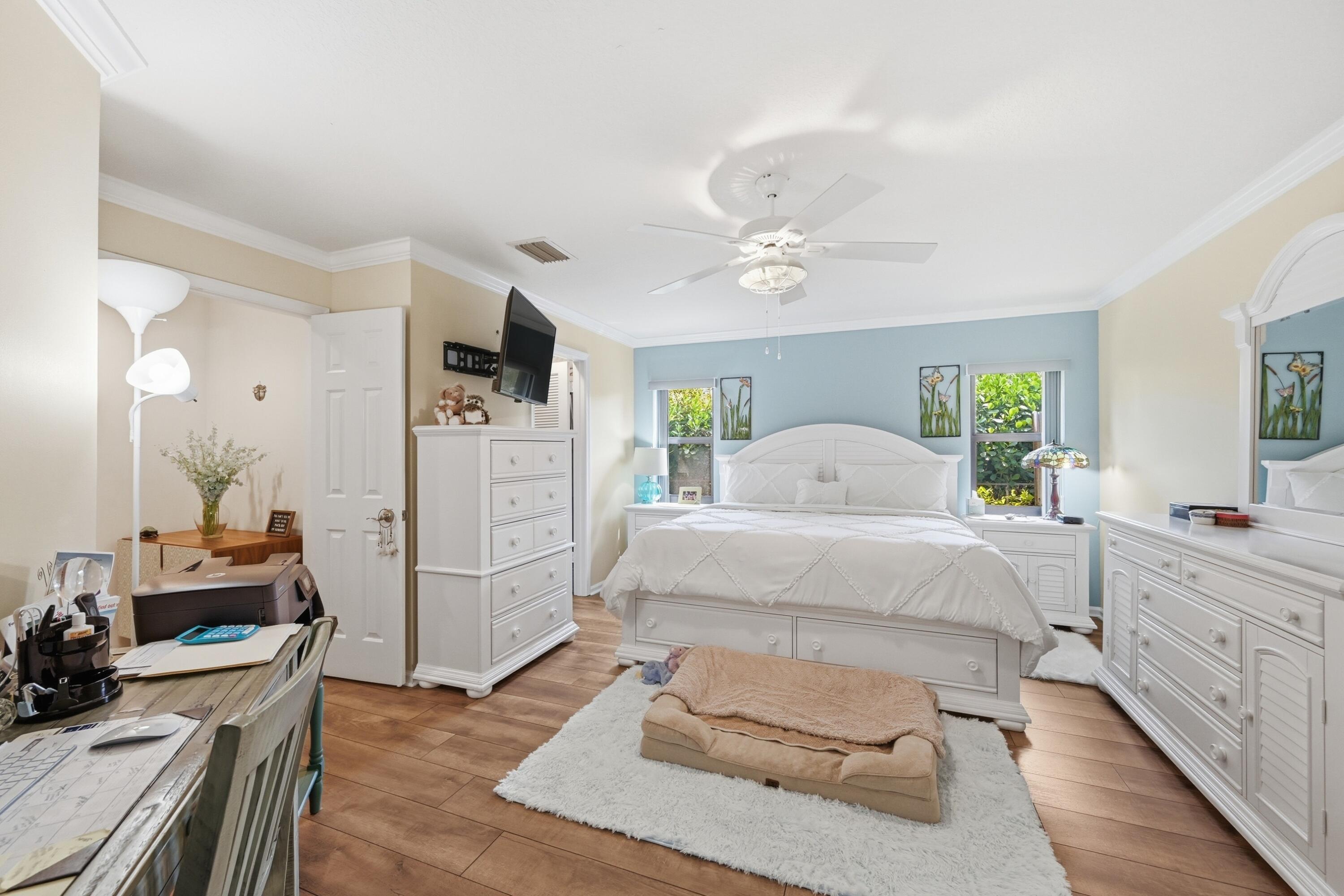 9127 NW 51st Place