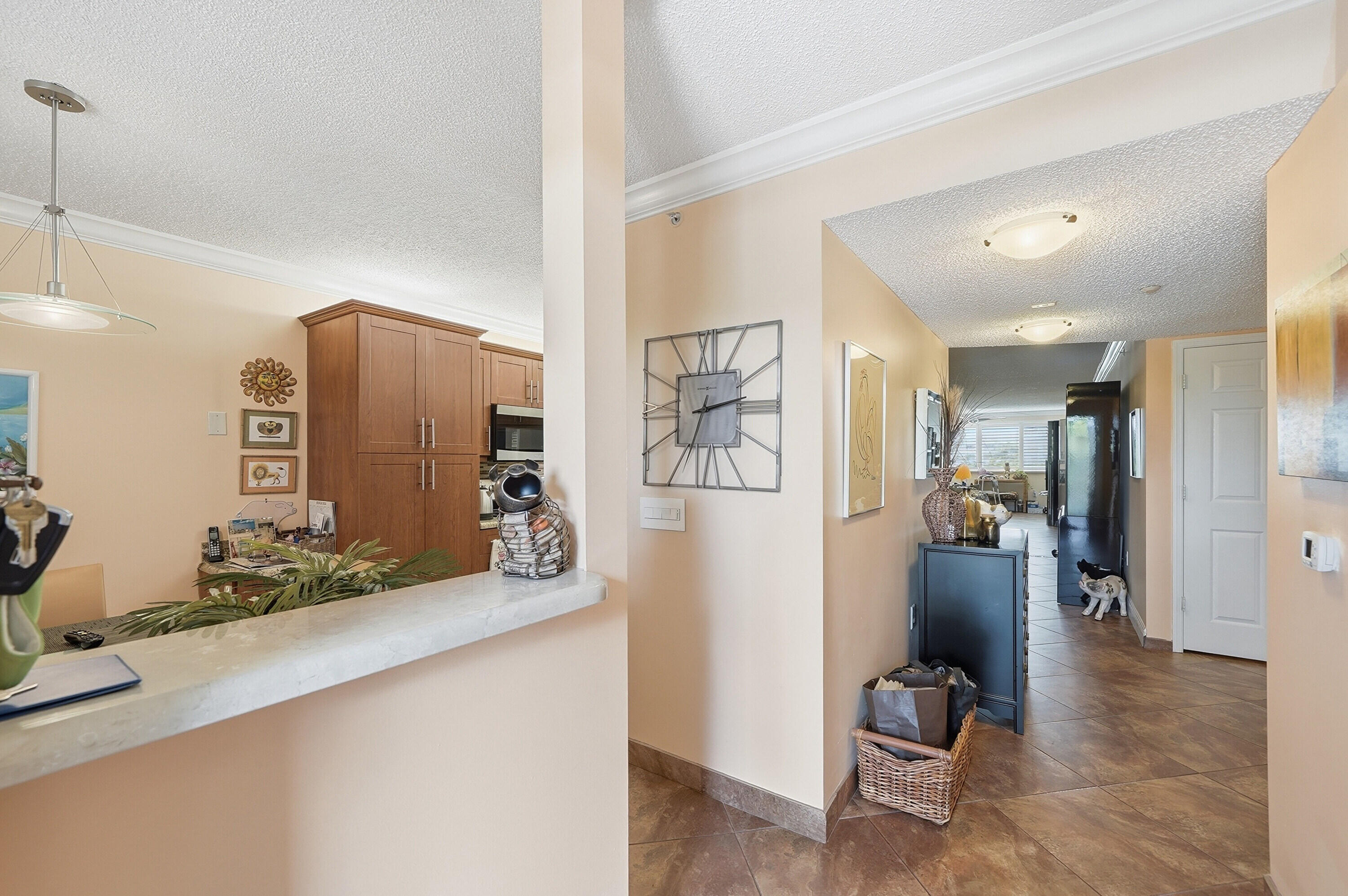2541 N Nob Hill Road 302