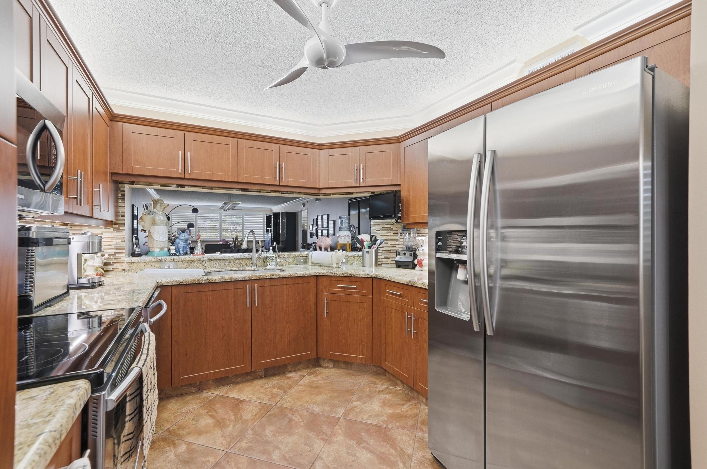 2541 N Nob Hill Road 302