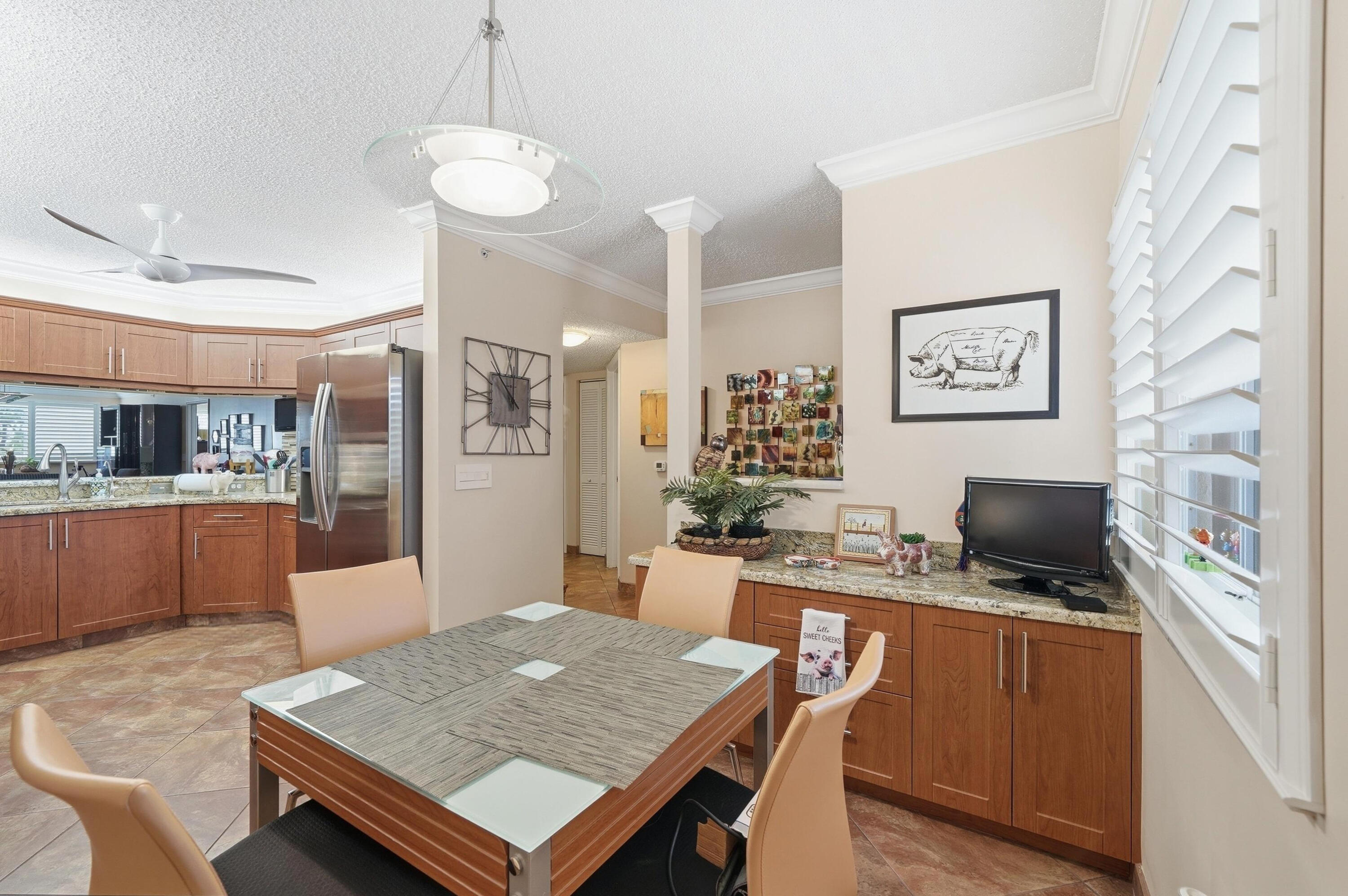 2541 N Nob Hill Road 302