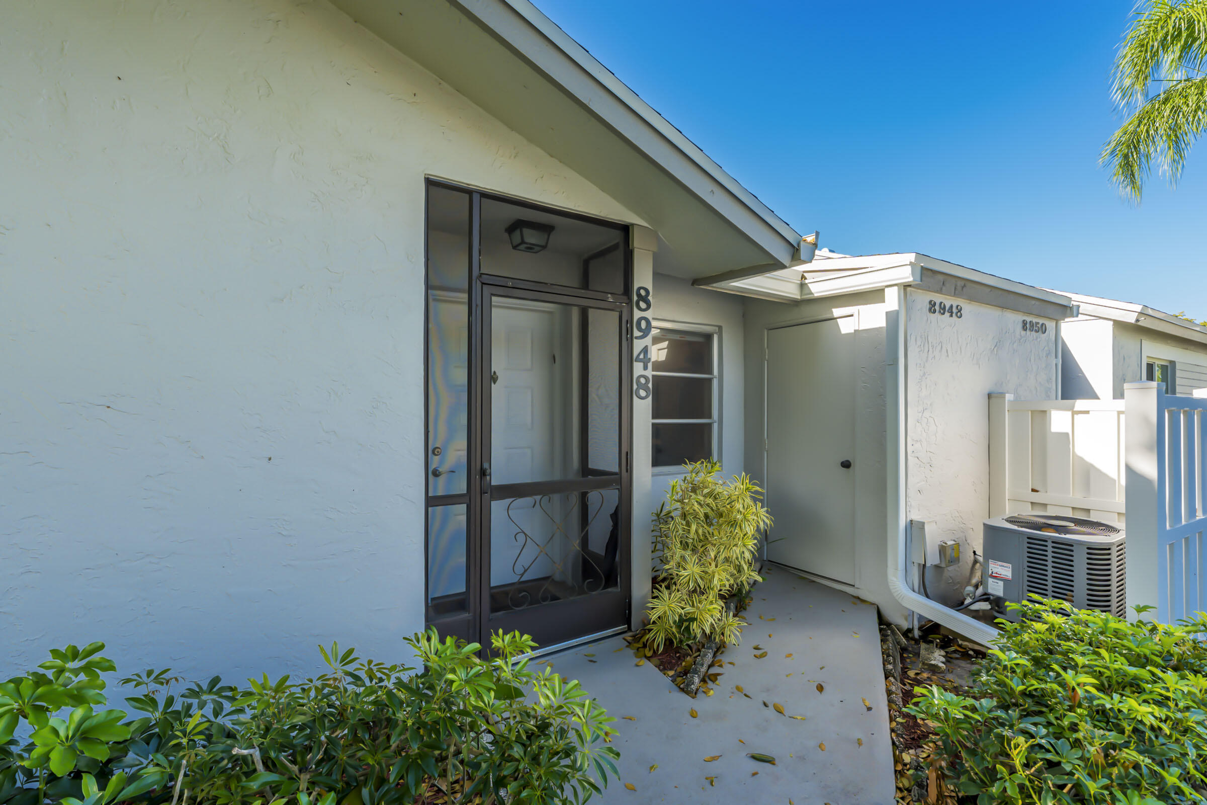 8948 Meadowlark Way