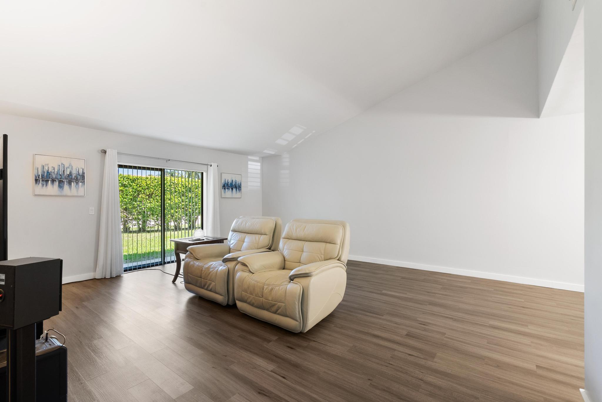 6731 Bridlewood Court