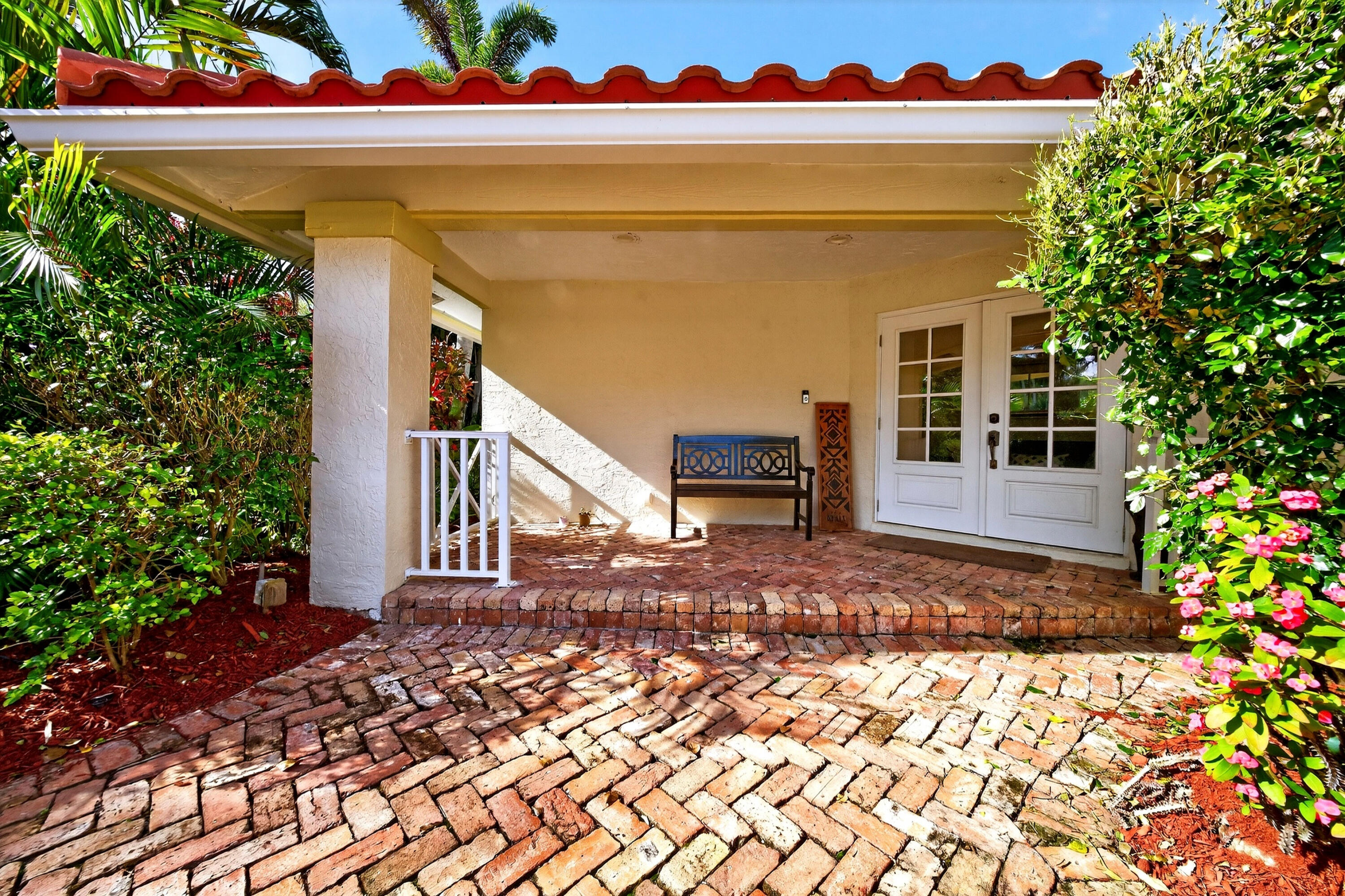 7411 Annapolis Lane