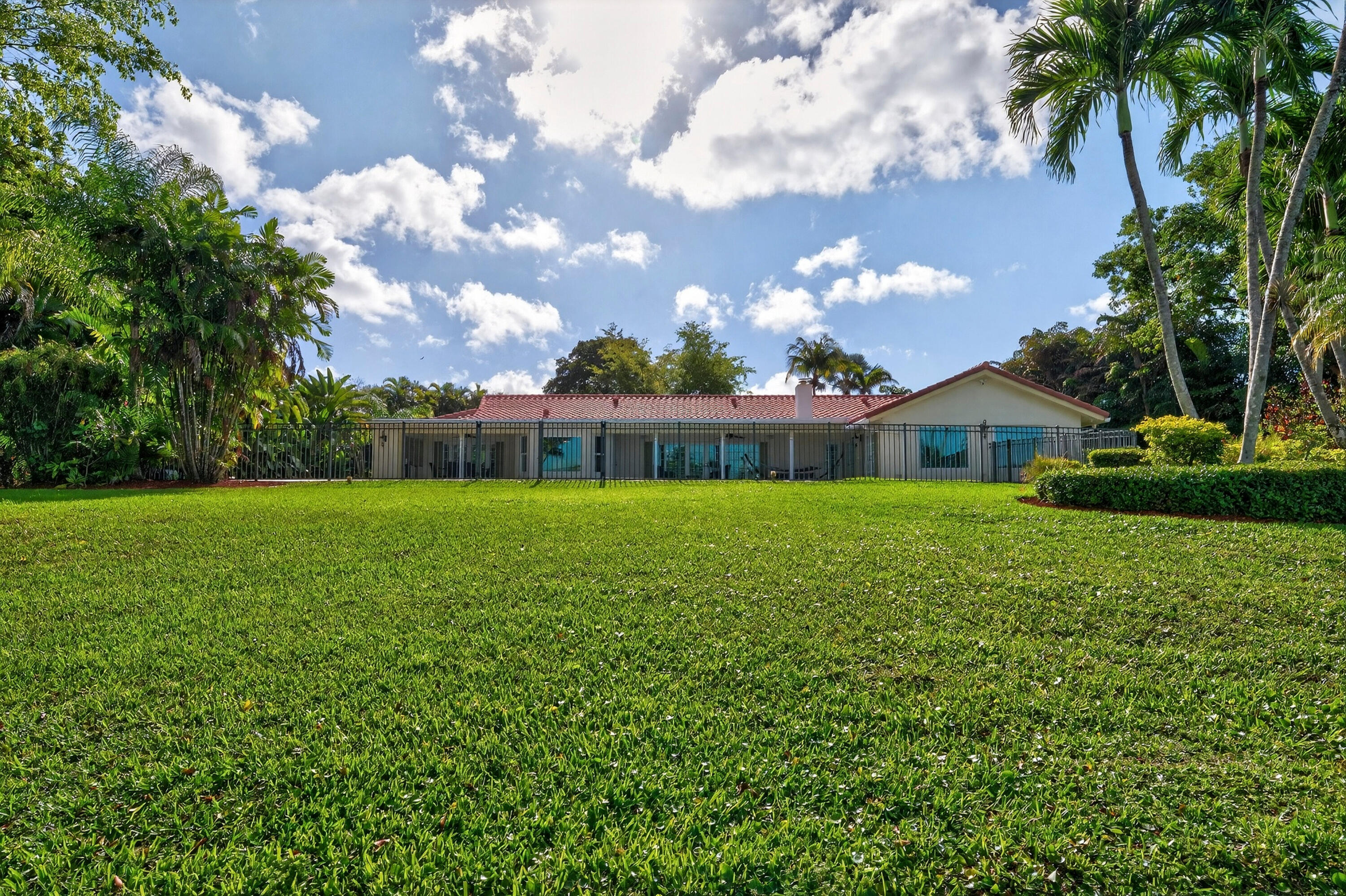 7411 Annapolis Lane