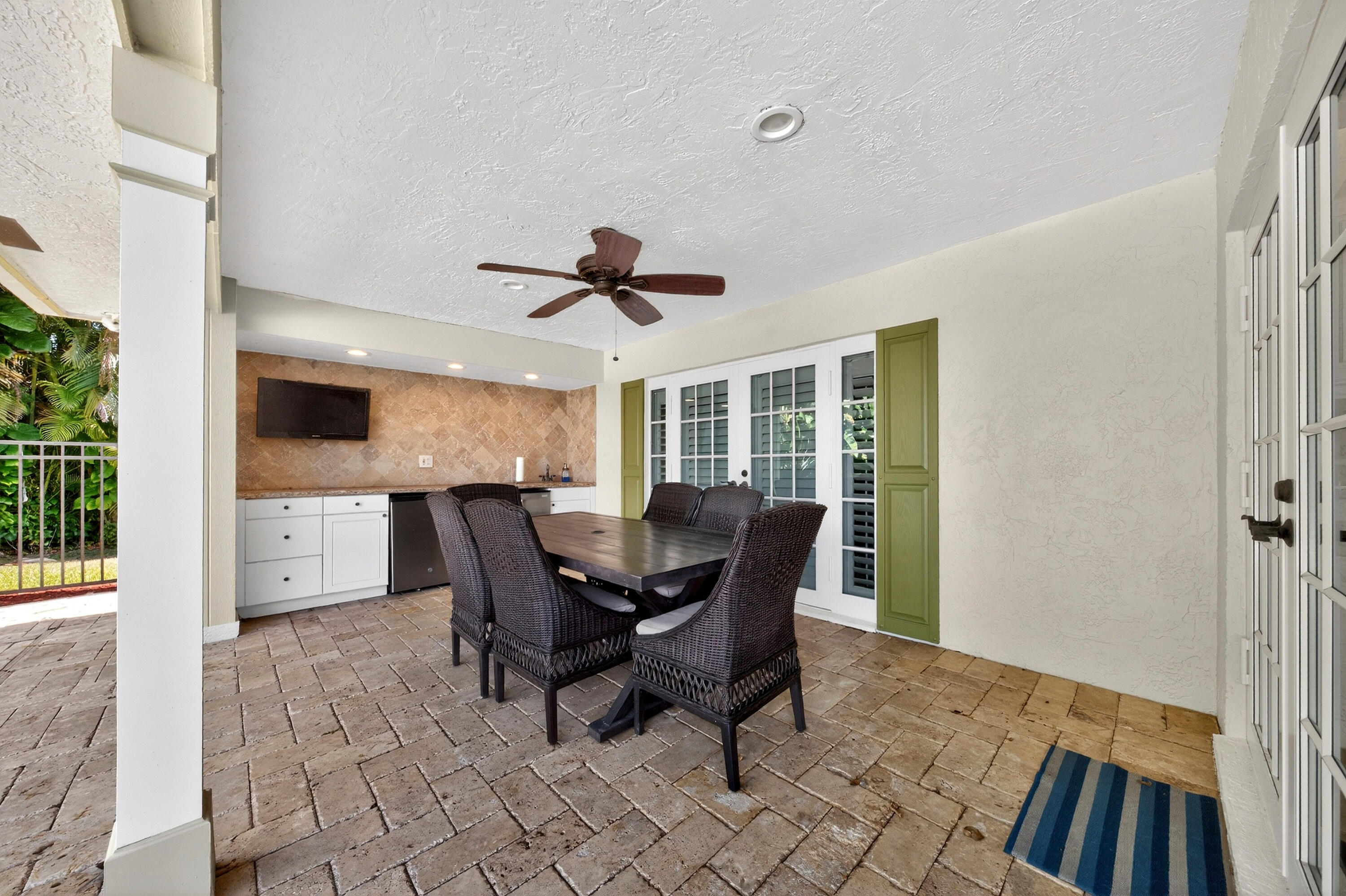 7411 Annapolis Lane