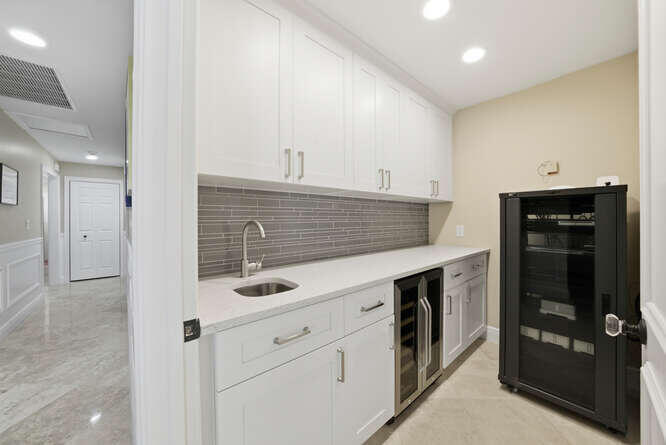 7411 Annapolis Lane