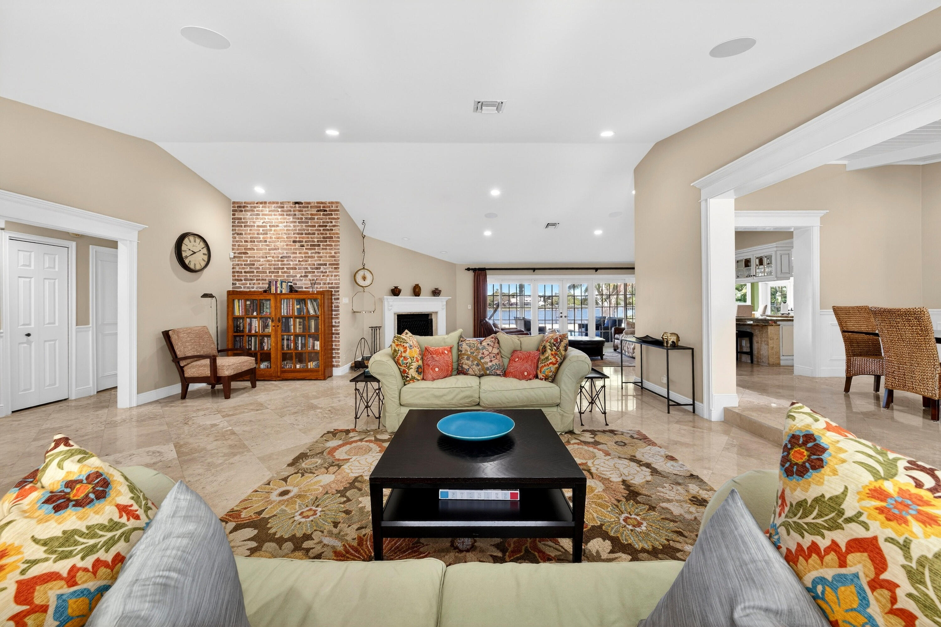 7411 Annapolis Lane