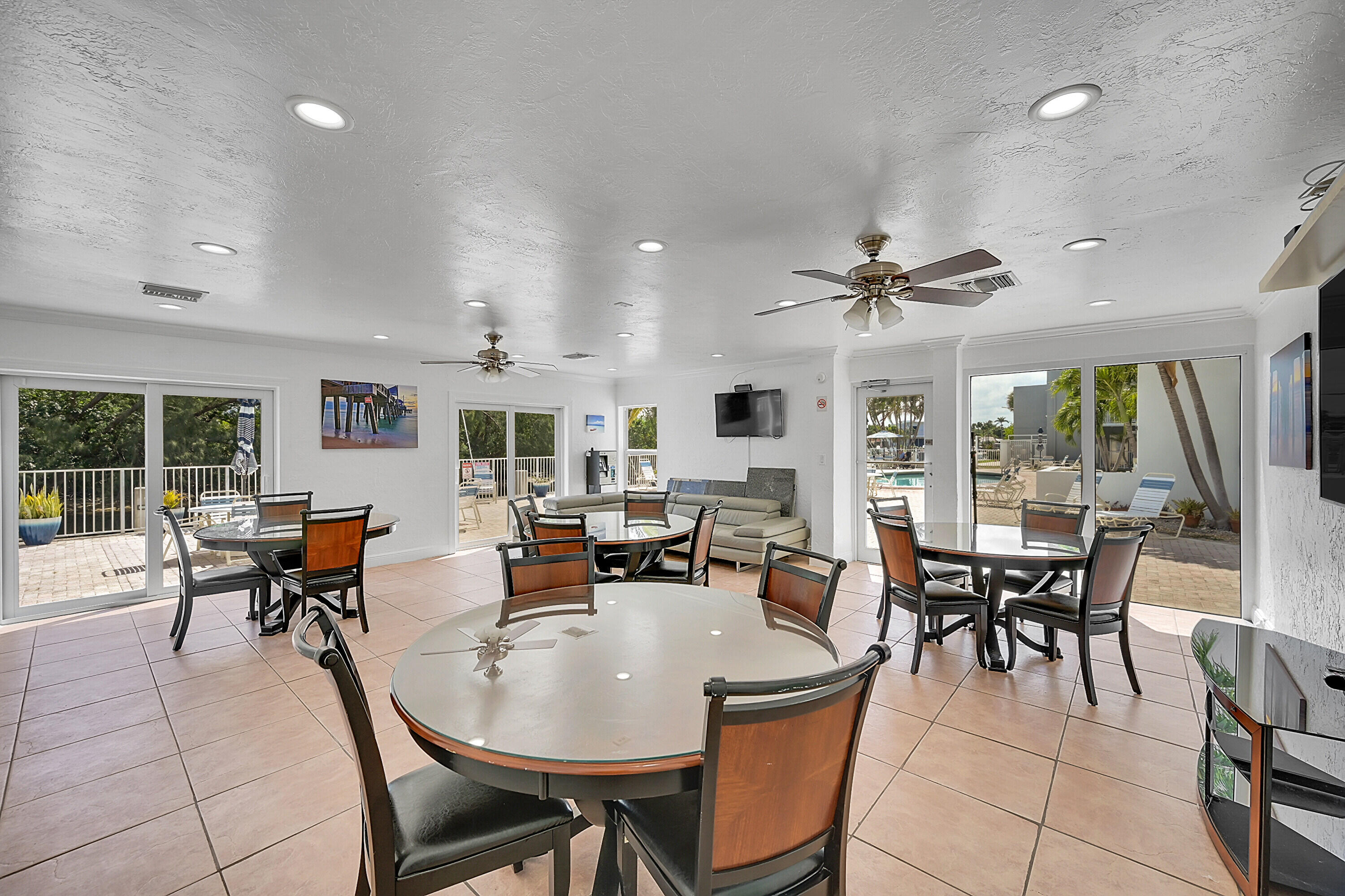 2850 NE 14th Street Causeway B 203