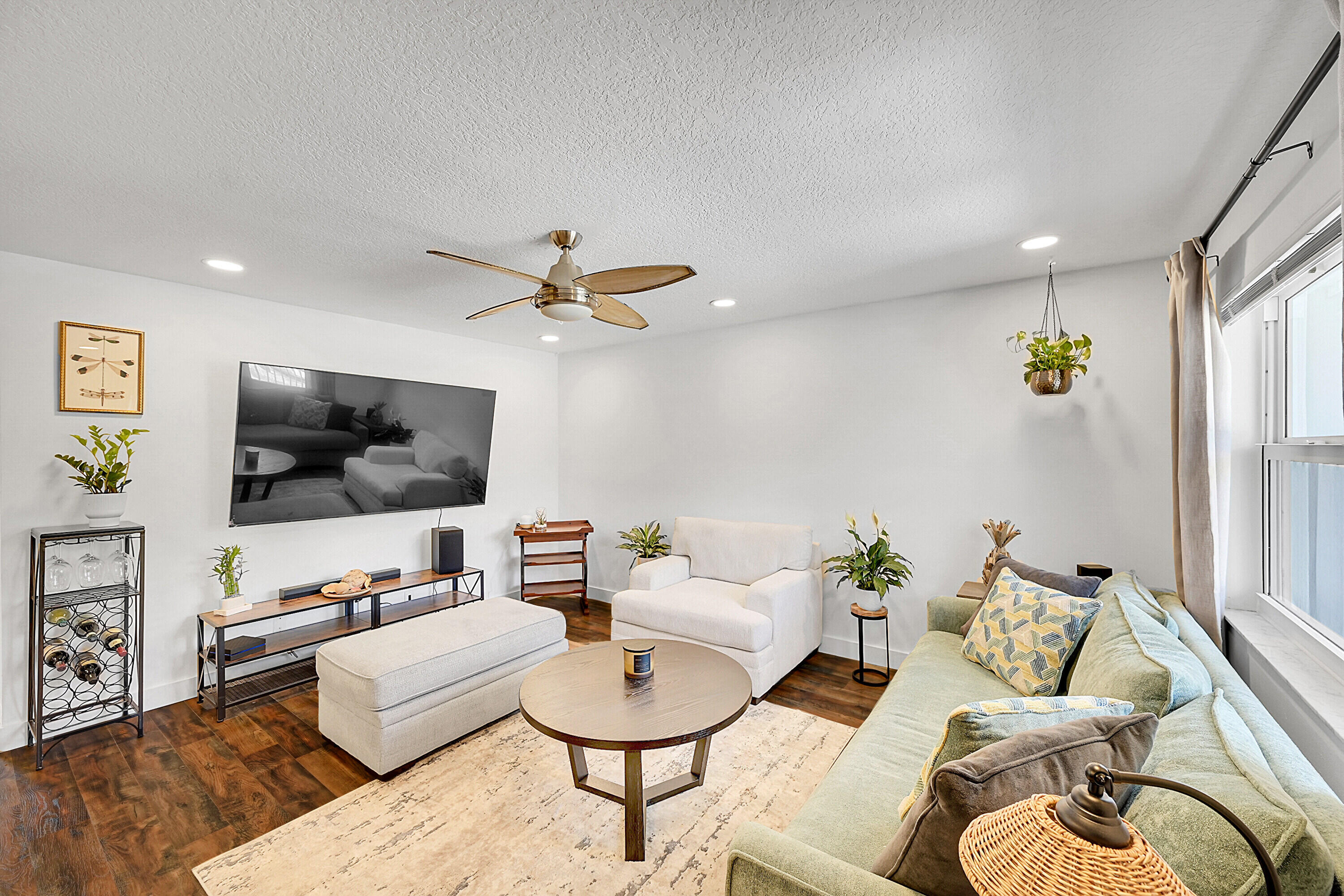 2850 NE 14th Street Causeway B 203