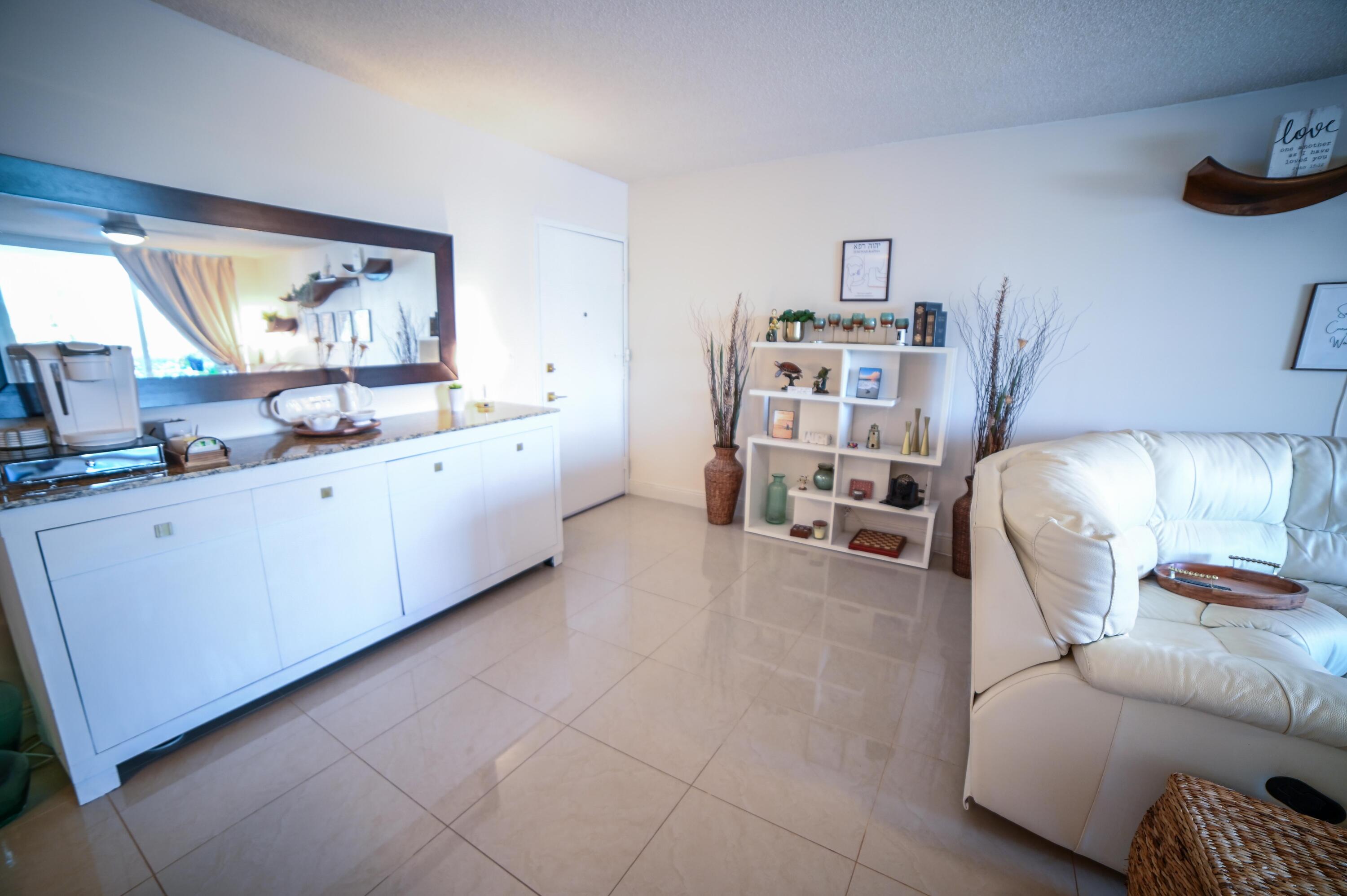 2701 N Ocean Boulevard