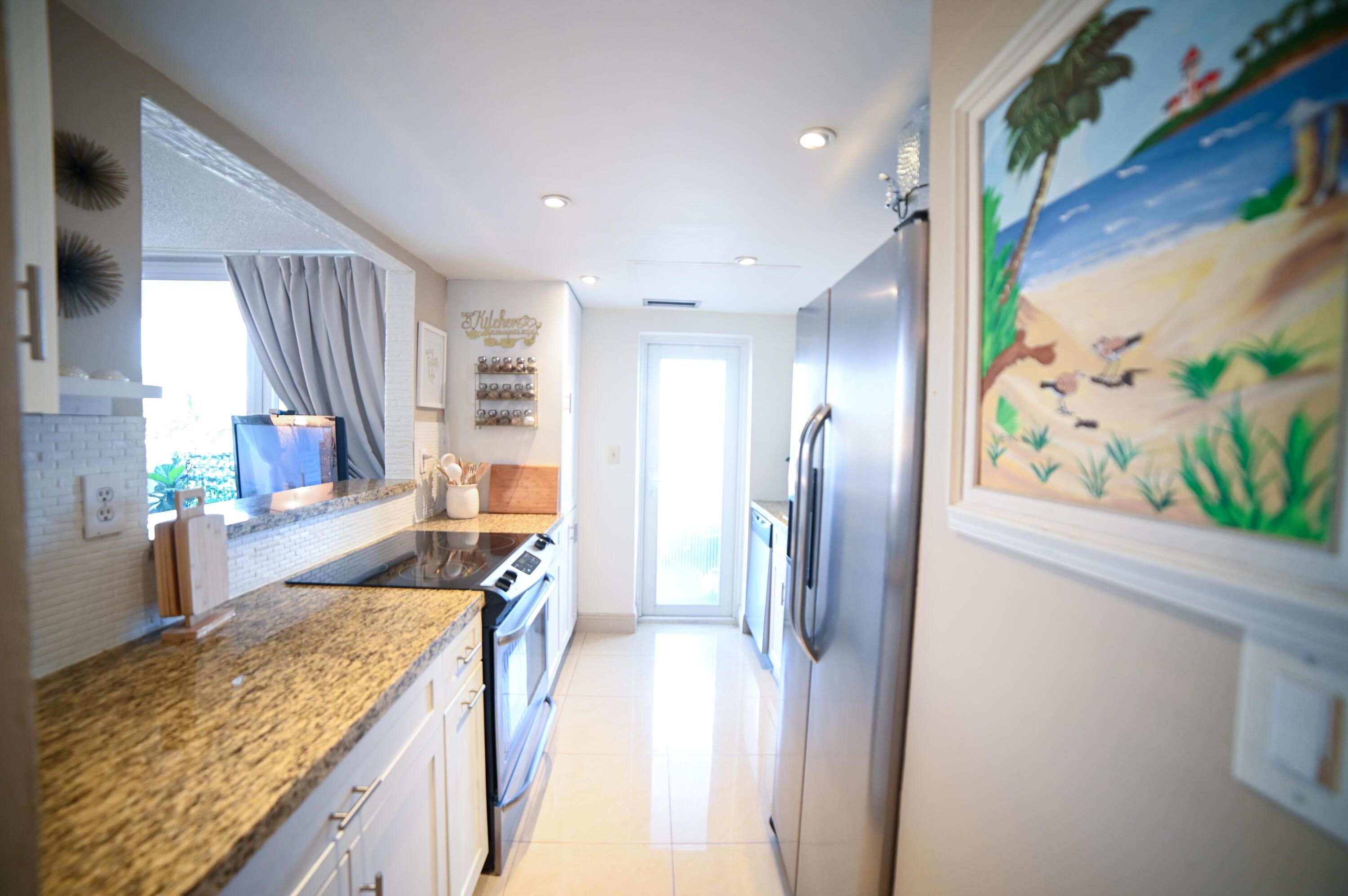2701 N Ocean Boulevard
