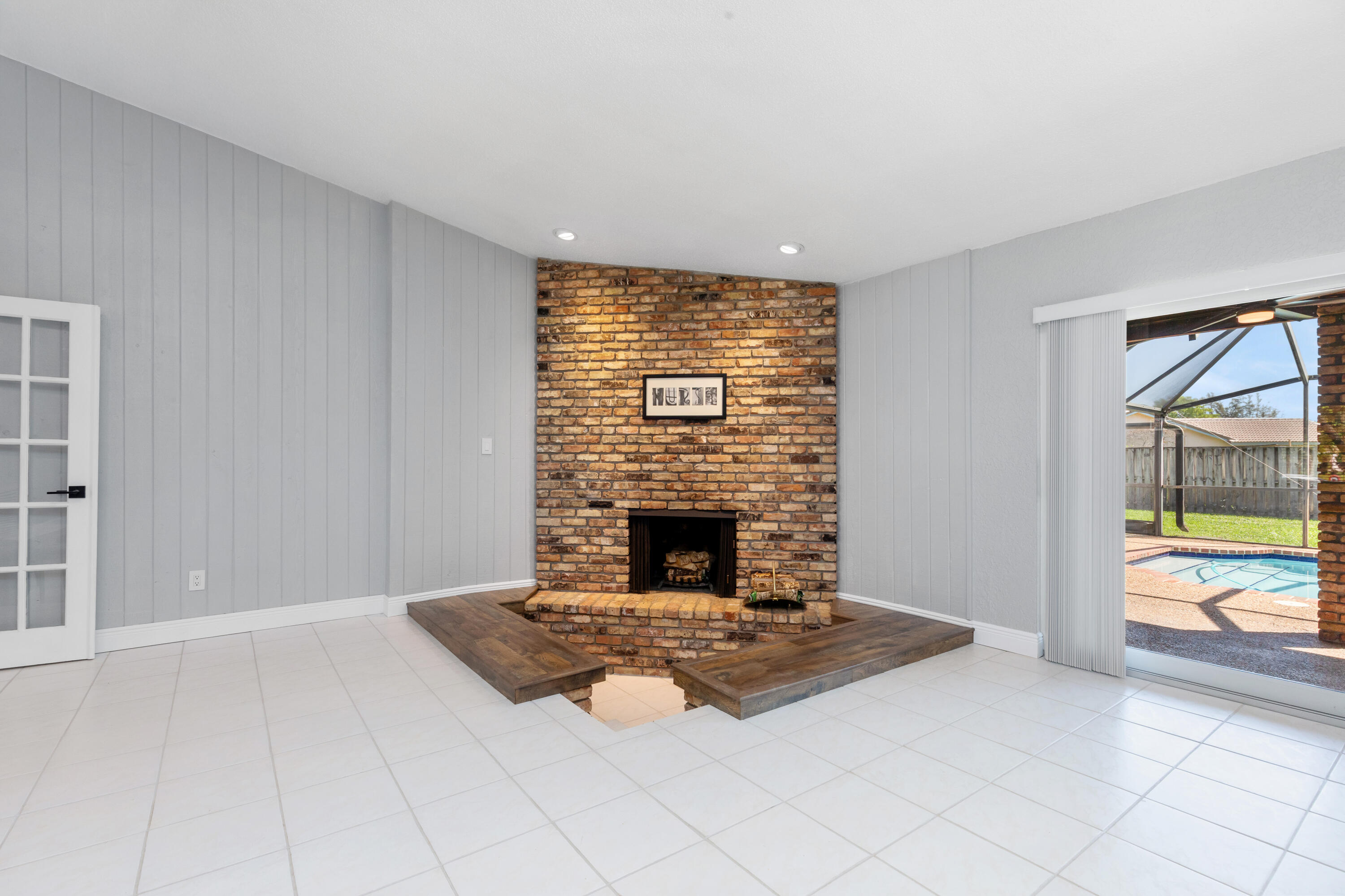 271 NW 89th Avenue