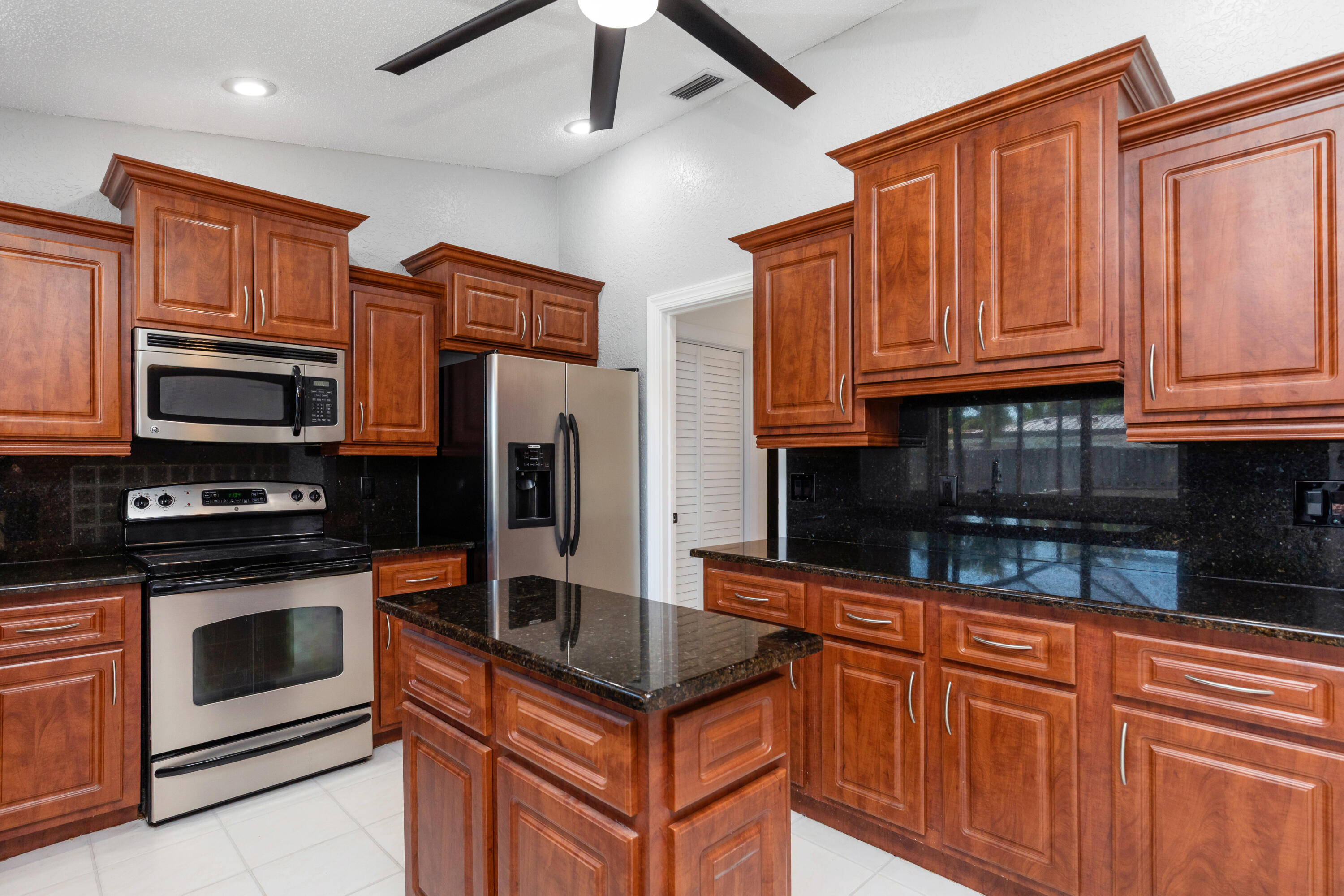271 NW 89th Avenue