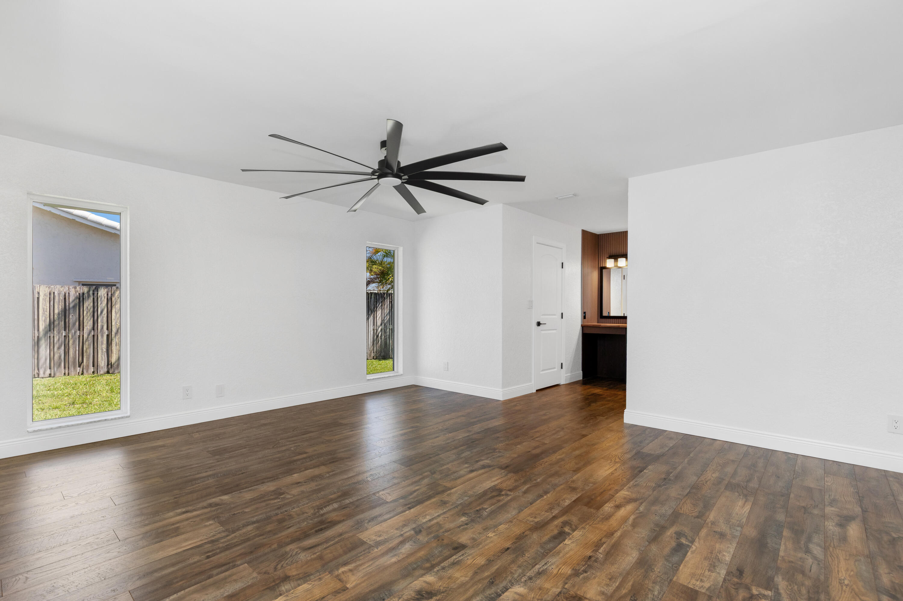 271 NW 89th Avenue