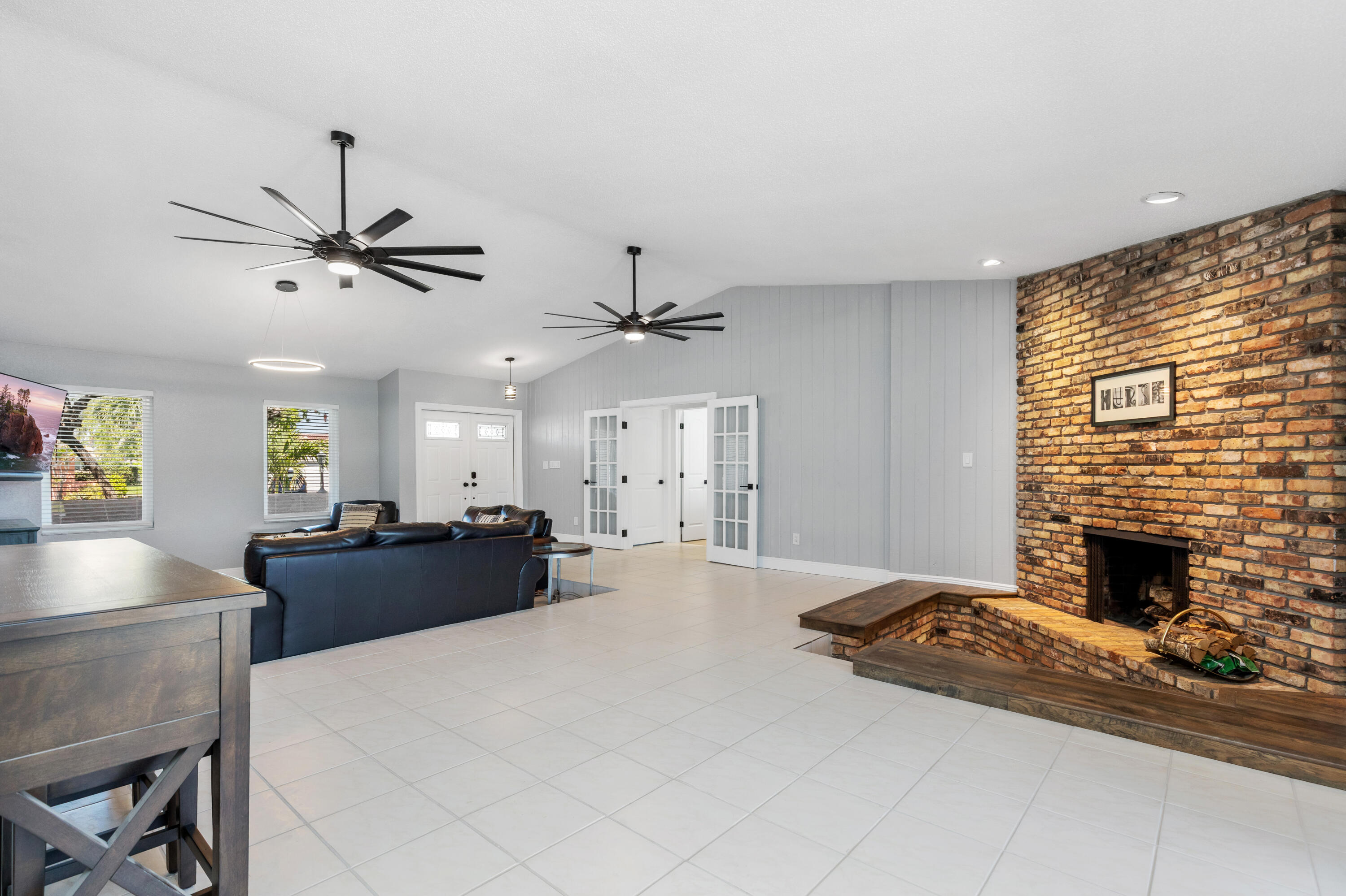 271 NW 89th Avenue