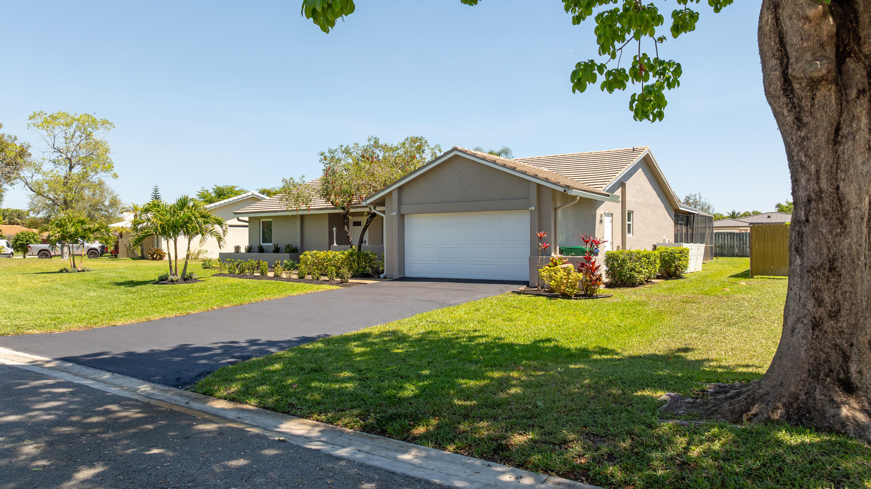 271 NW 89th Avenue