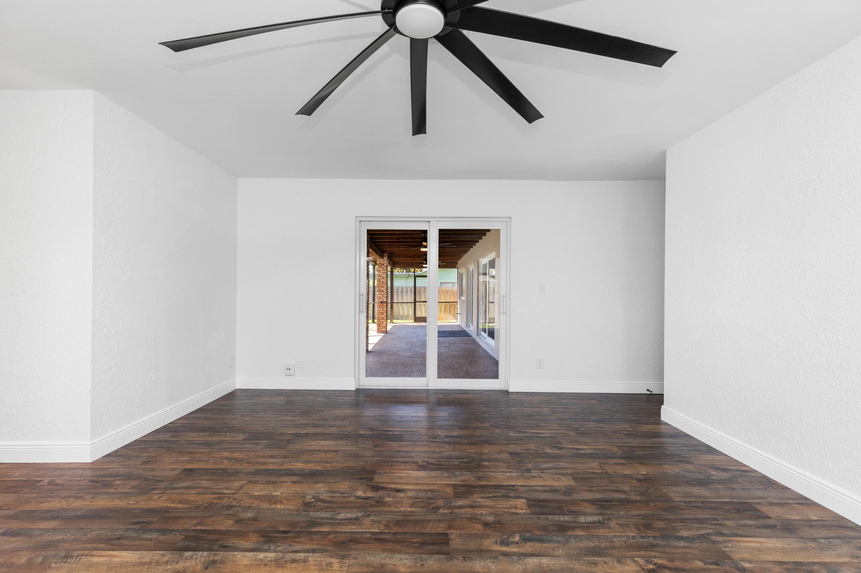 271 NW 89th Avenue