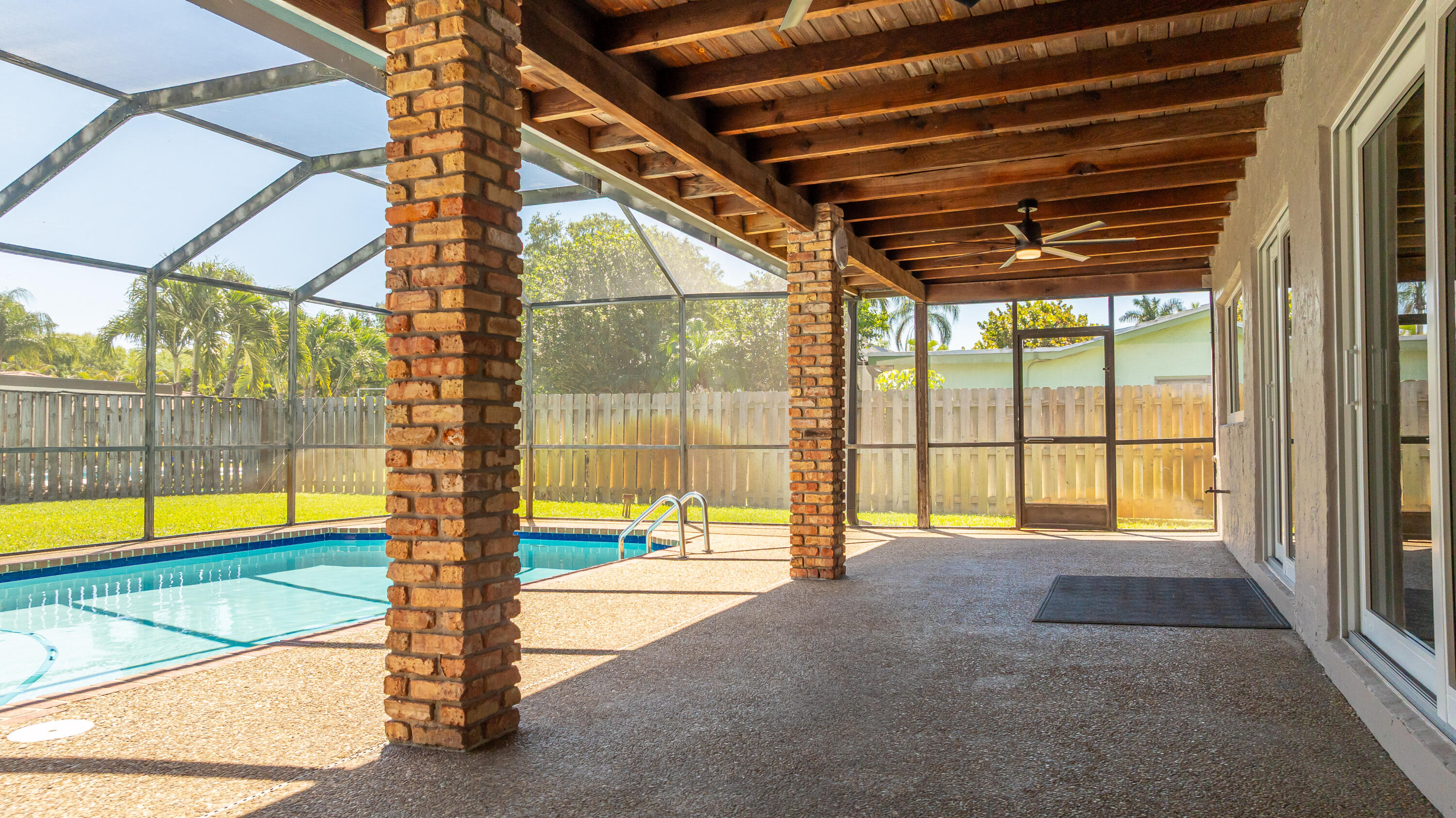271 NW 89th Avenue