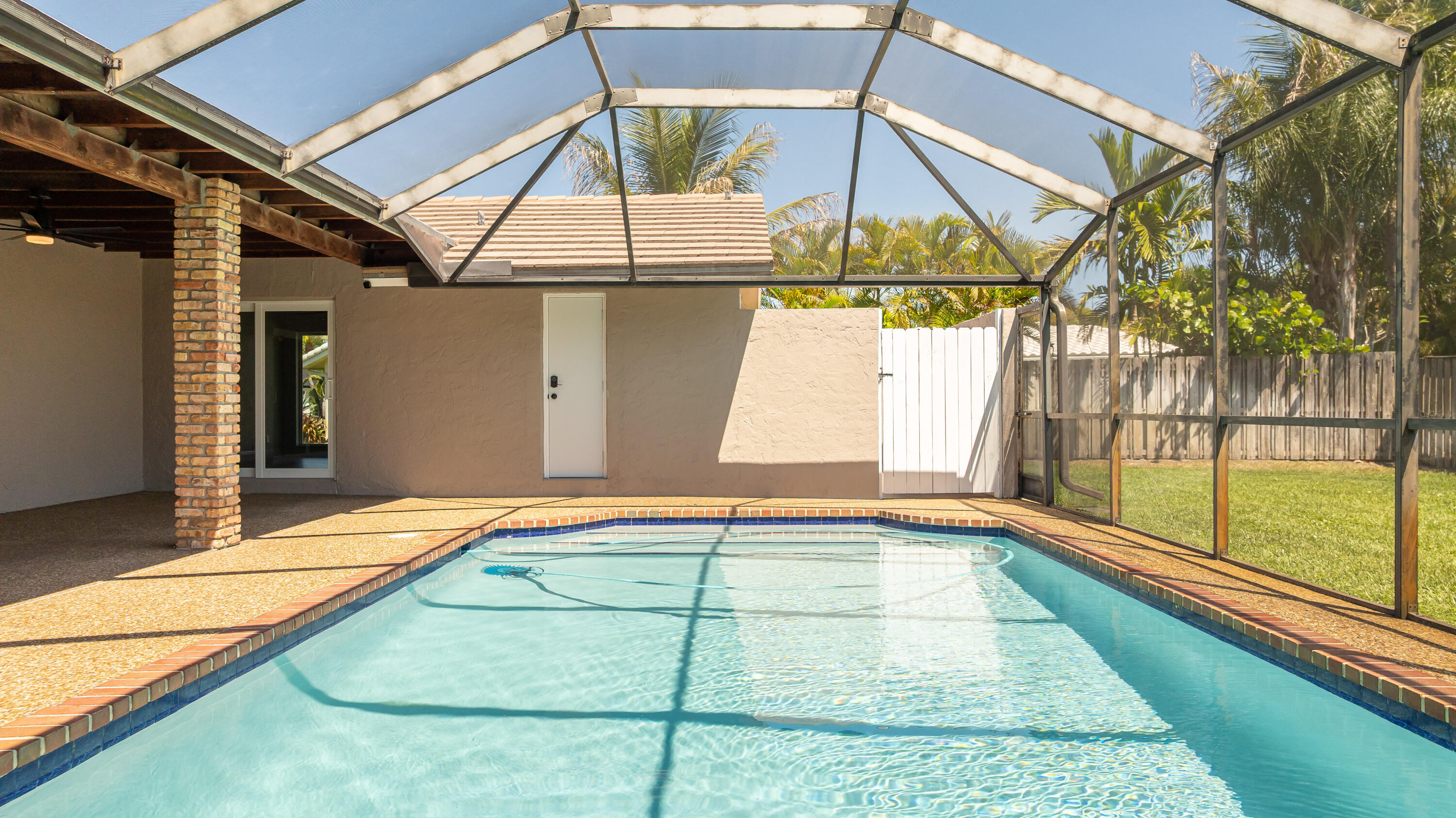 271 NW 89th Avenue