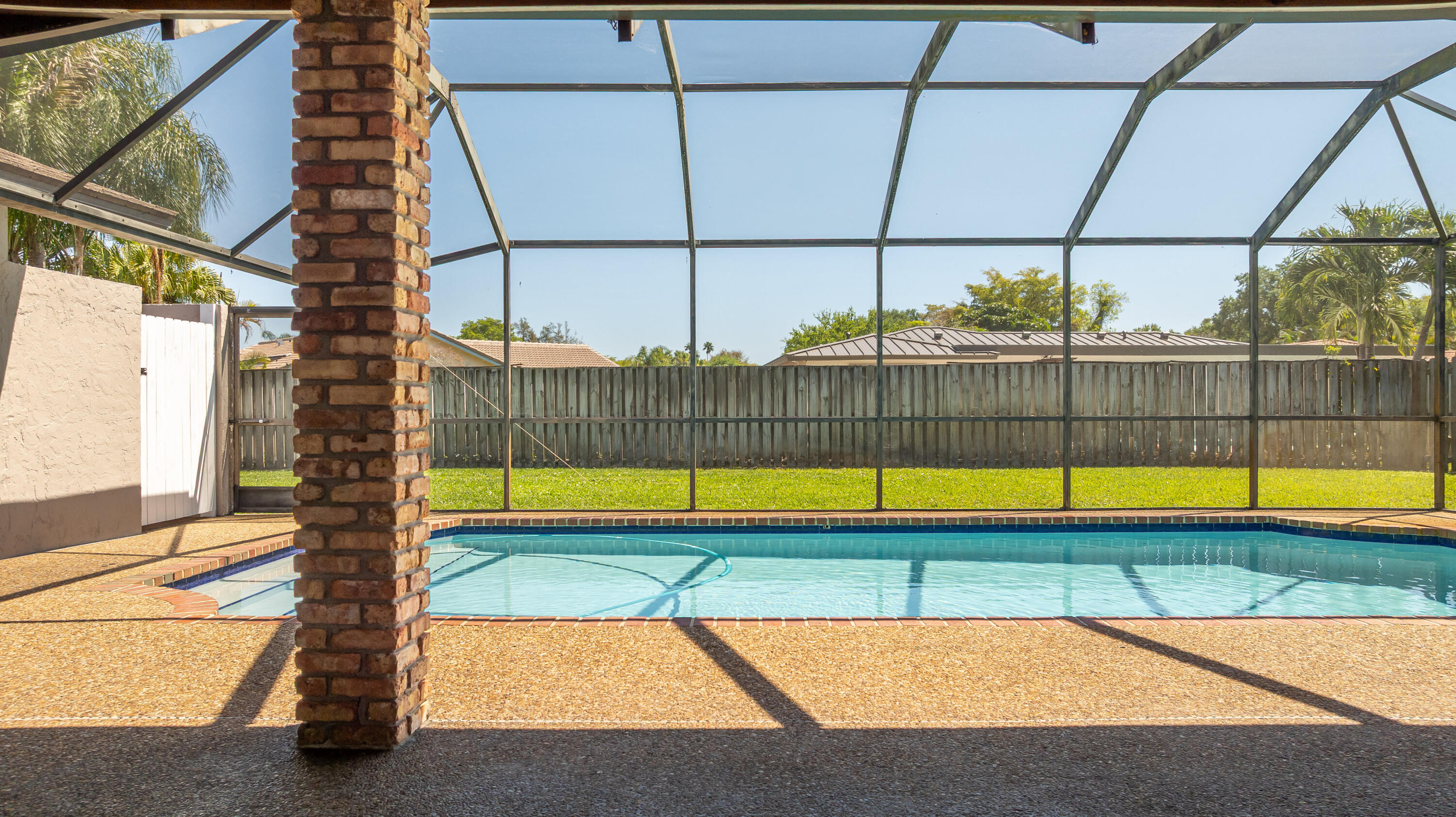271 NW 89th Avenue