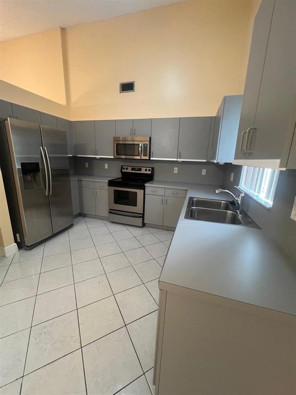 520 NW 206th Avenue