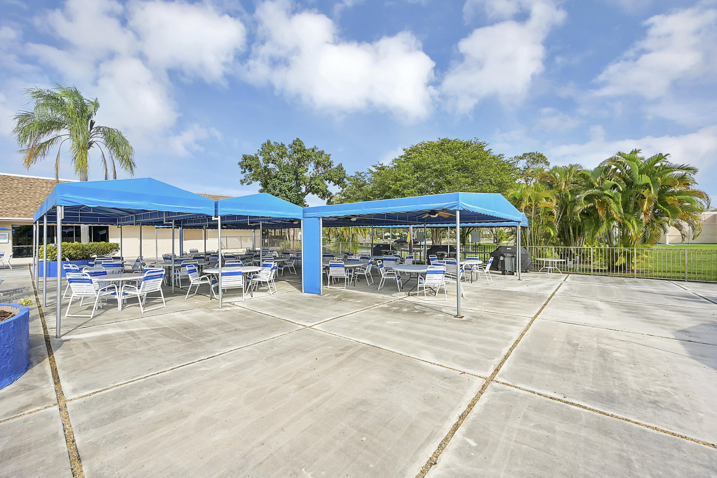 10434 Sunrise Lakes Boulevard Unit: 206