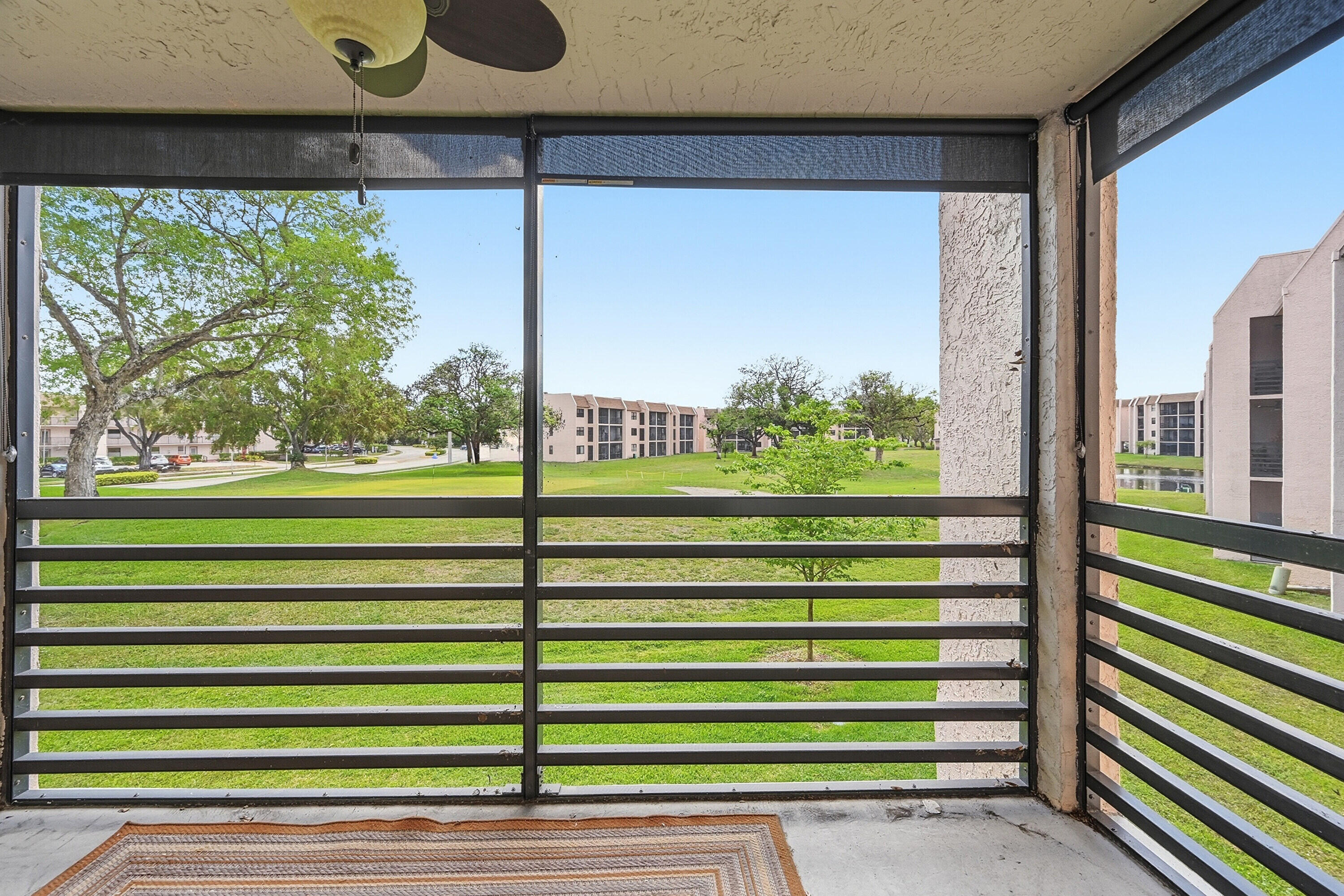 10434 Sunrise Lakes Boulevard Unit: 206