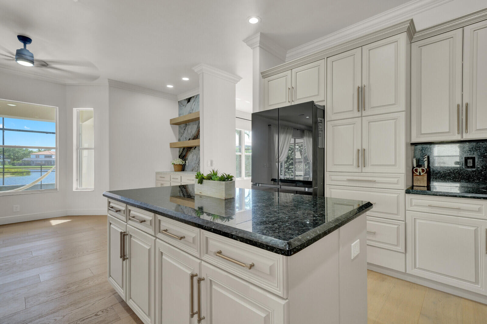 8685 Cobblestone Point Circle