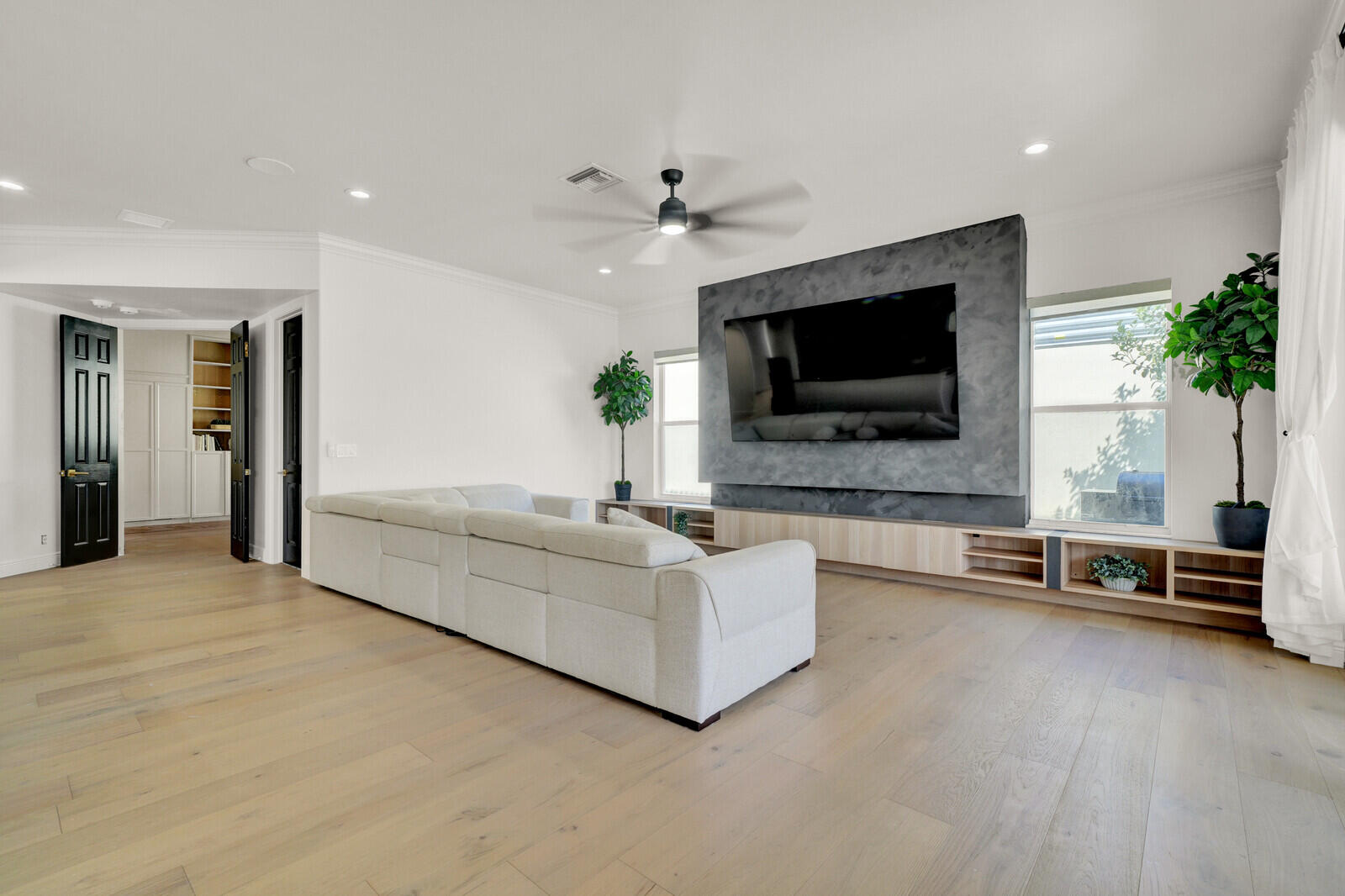 8685 Cobblestone Point Circle